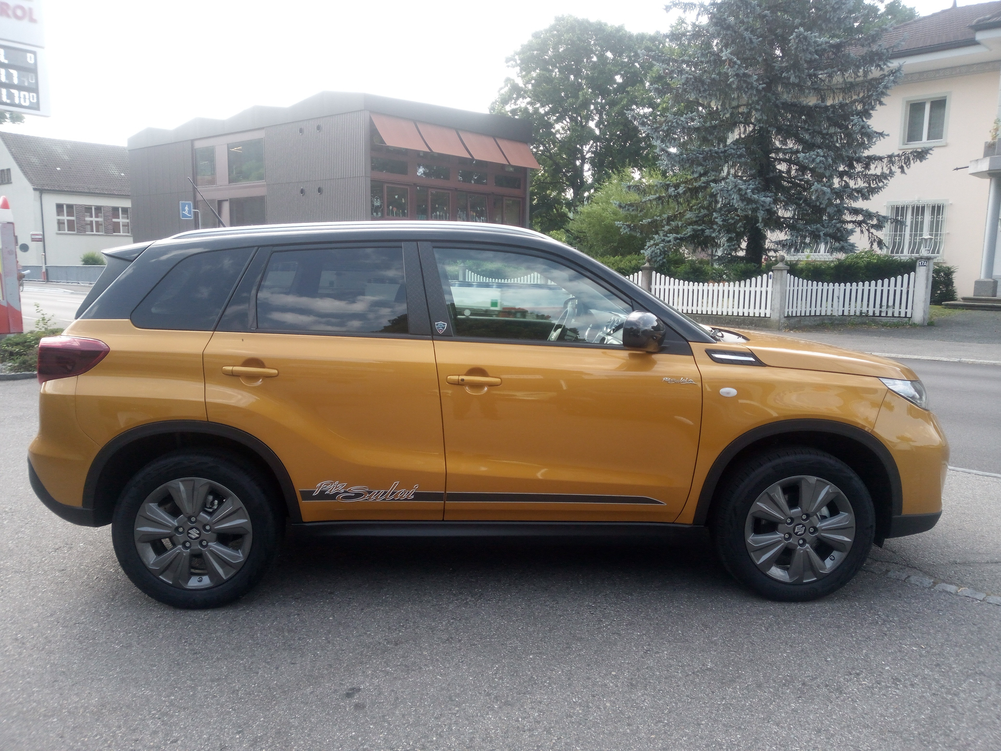 listing desktop thumbnail image 5