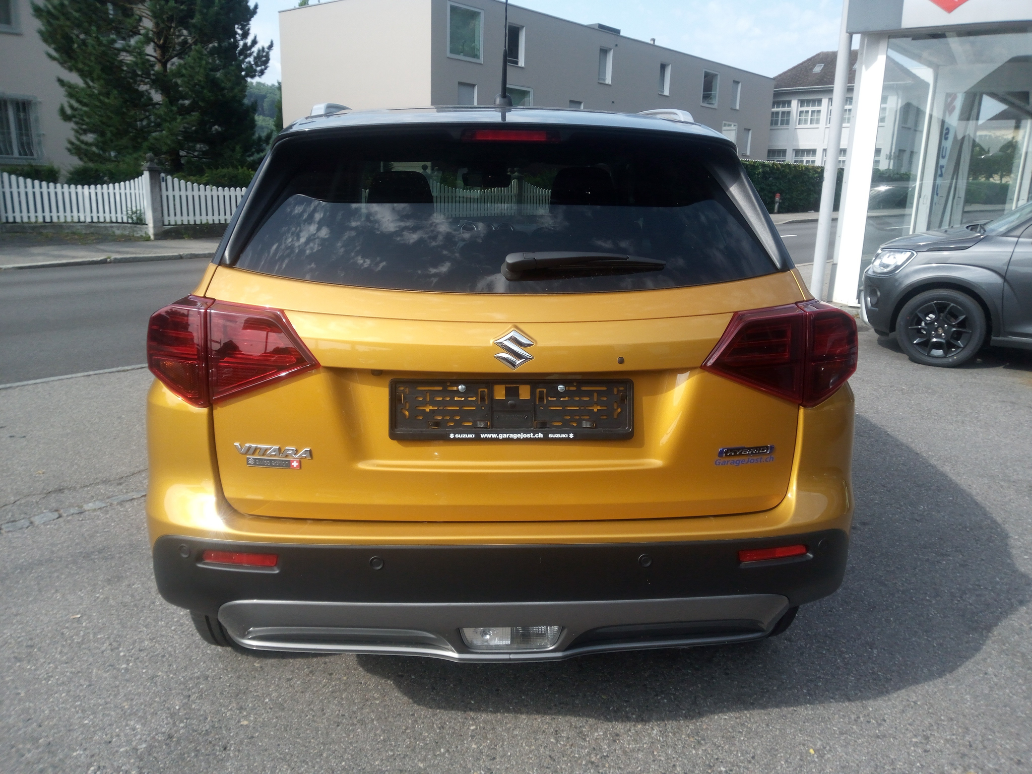 listing desktop thumbnail image 16