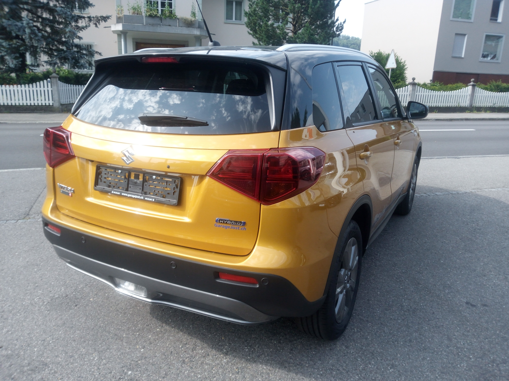 listing desktop thumbnail image 17