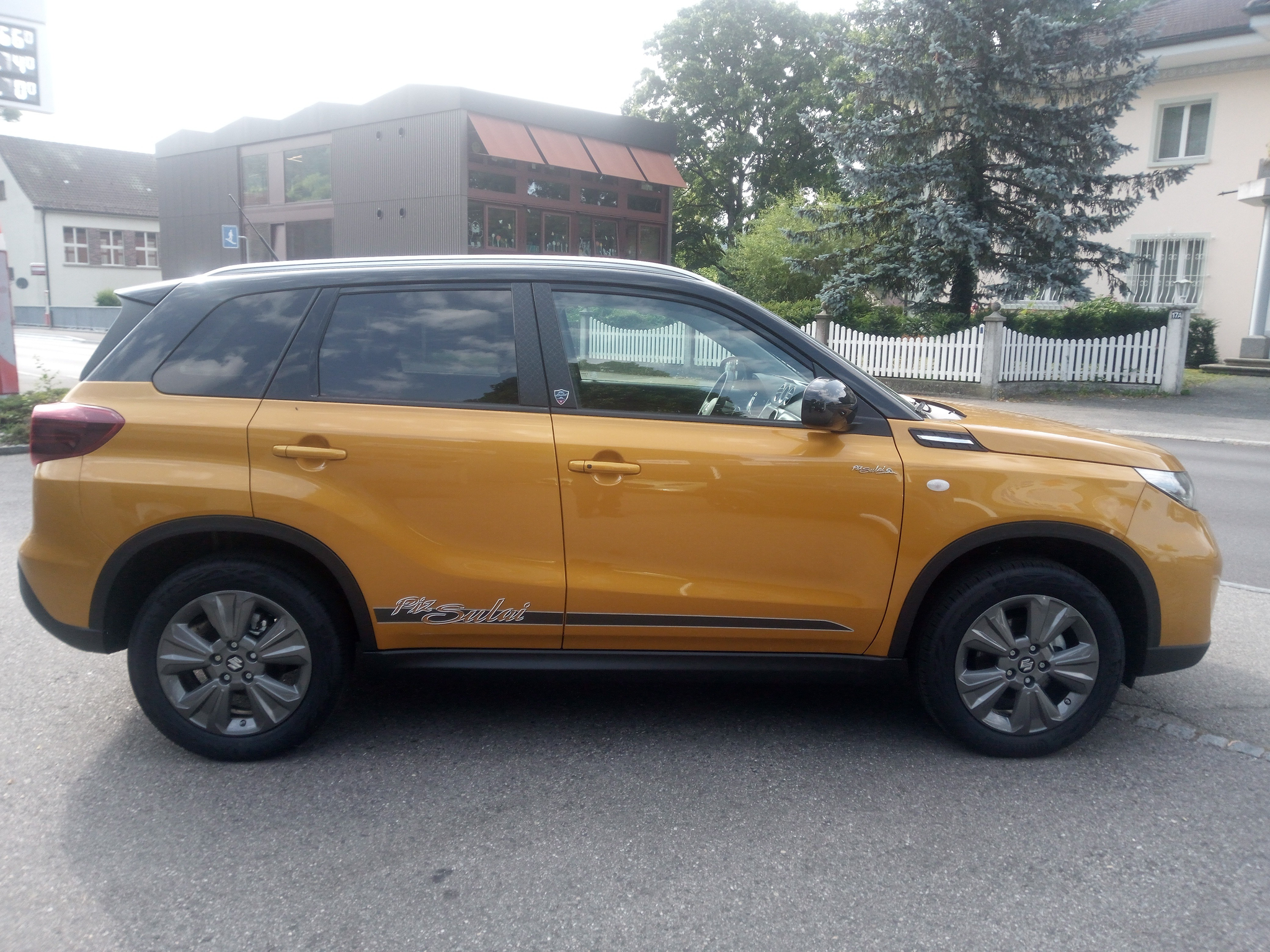 listing desktop thumbnail image 19