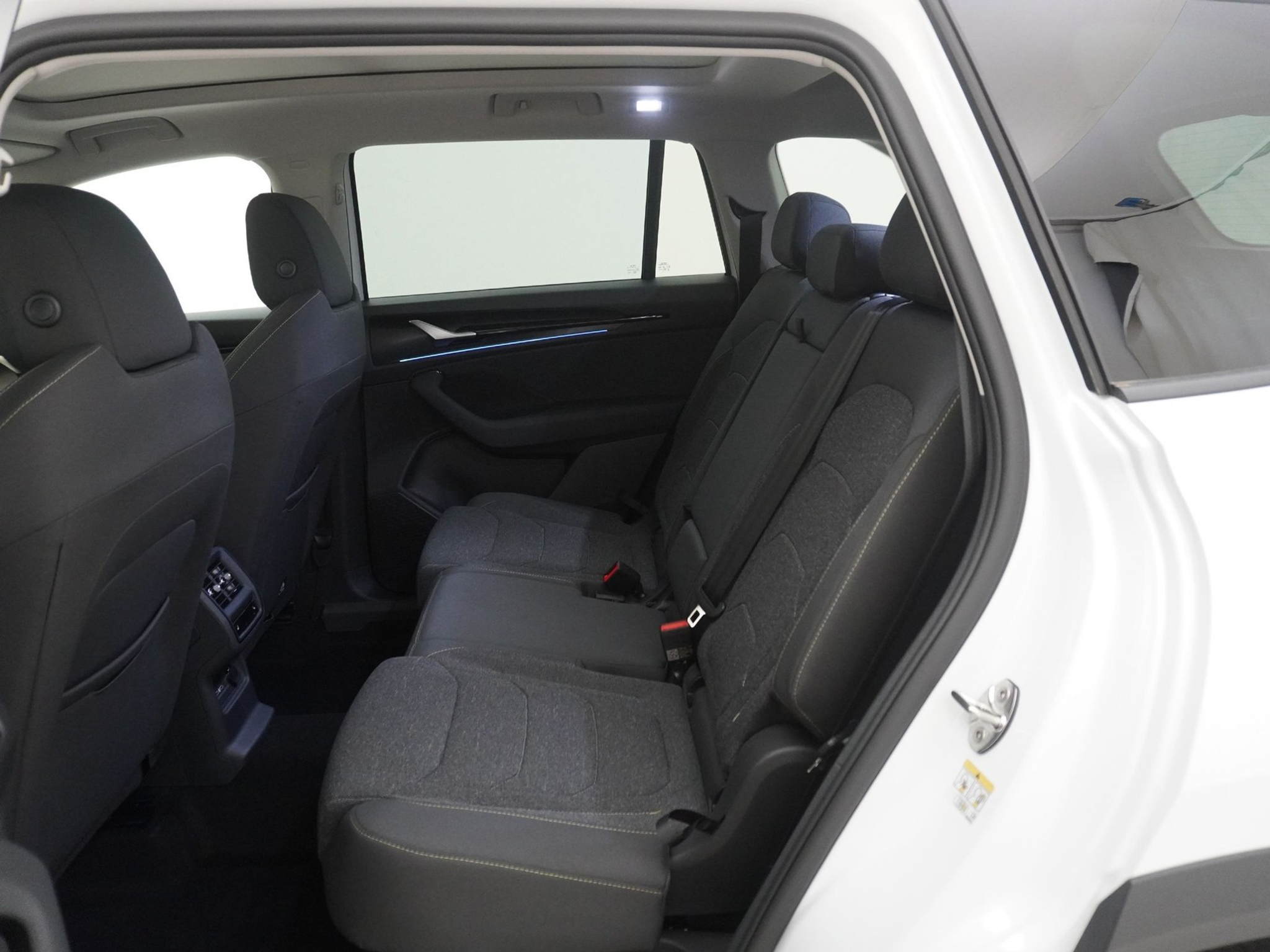 listing desktop thumbnail image 14