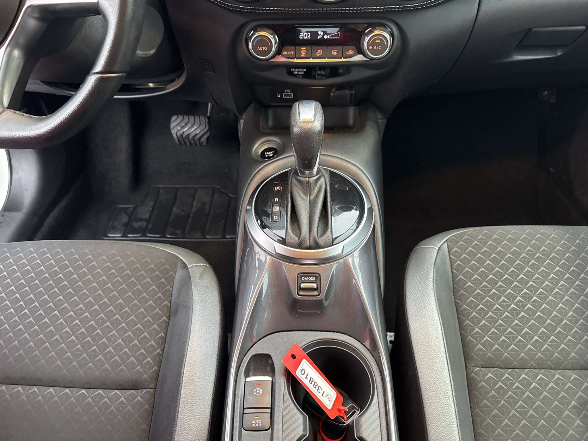 listing desktop thumbnail image 11