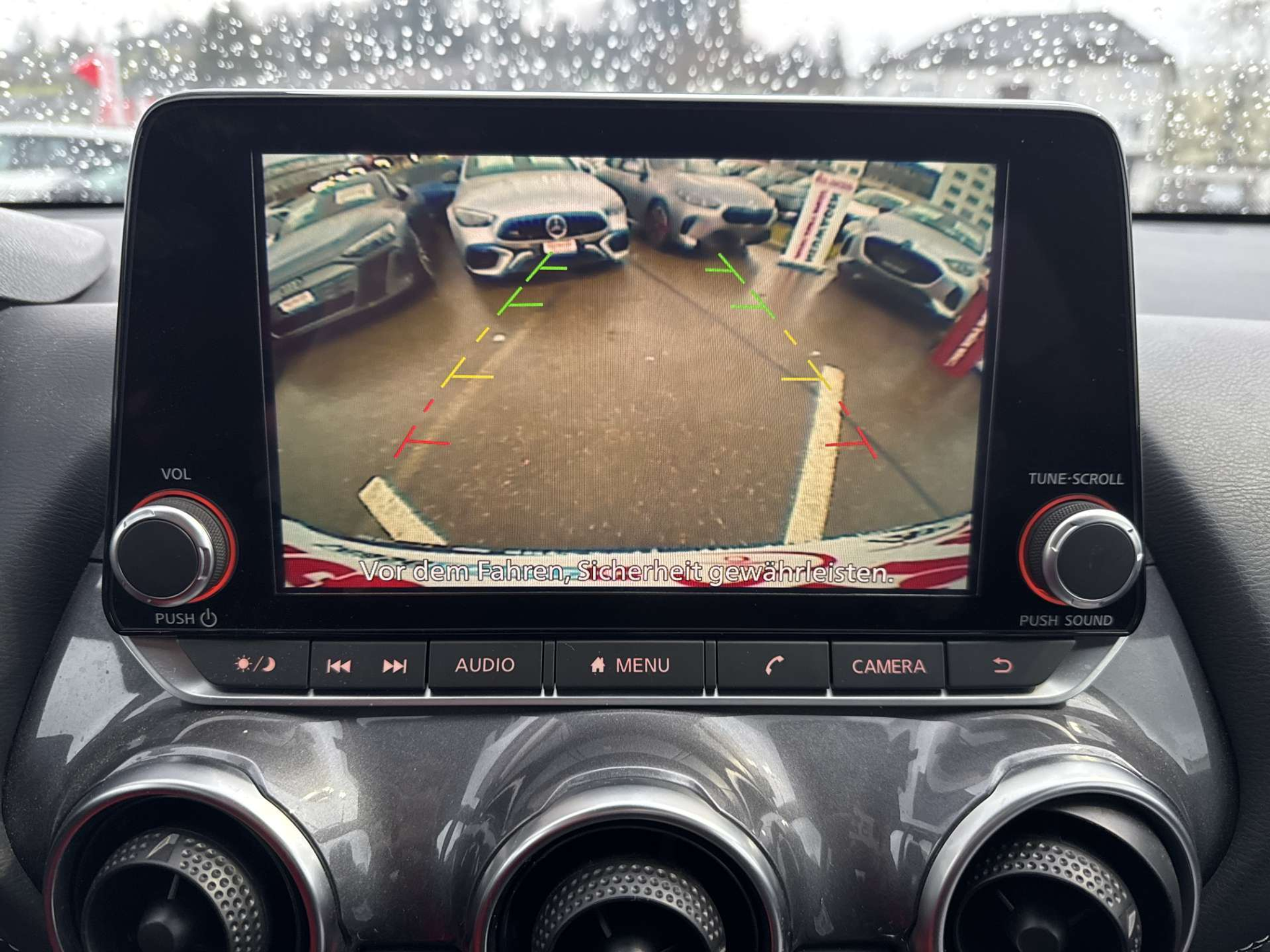 listing desktop thumbnail image 9