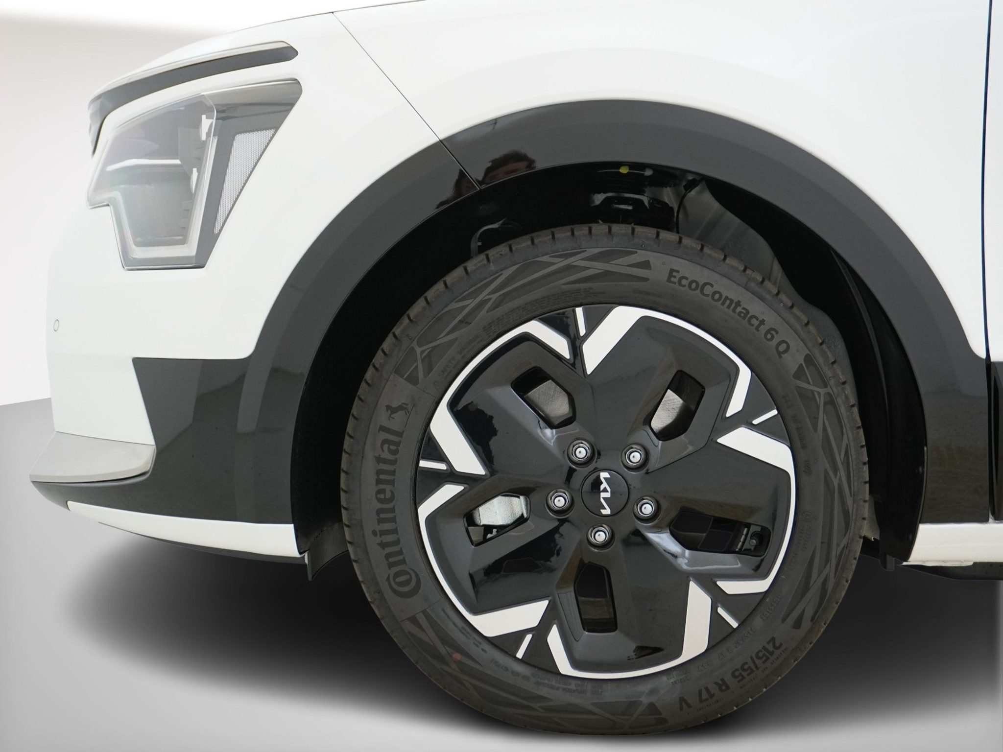 listing desktop thumbnail image 8