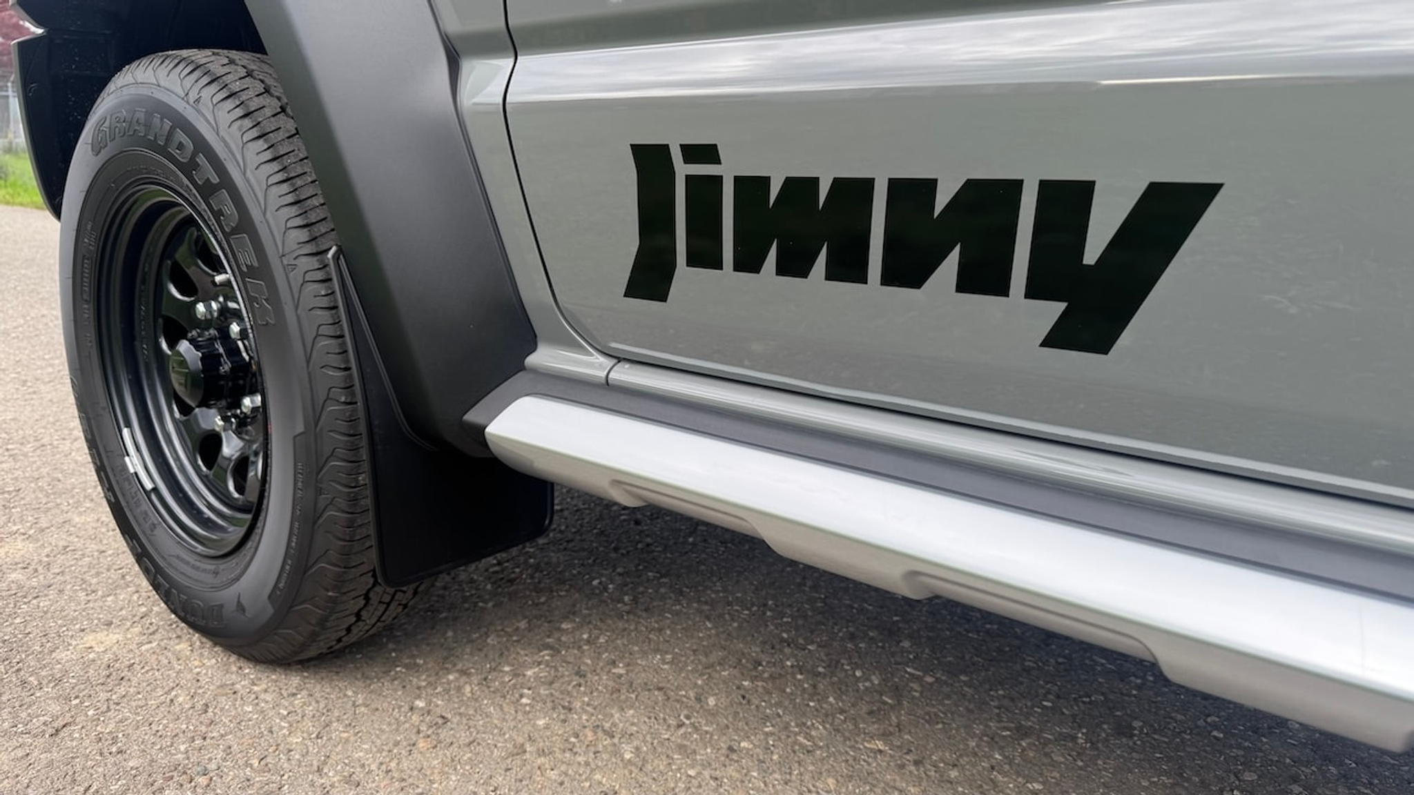 listing desktop thumbnail image 12