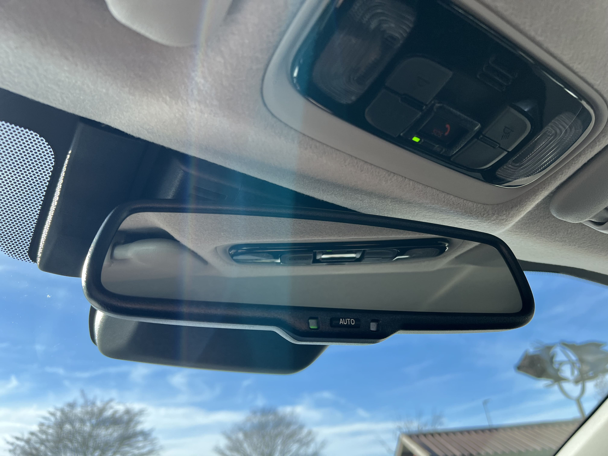 listing desktop thumbnail image 15