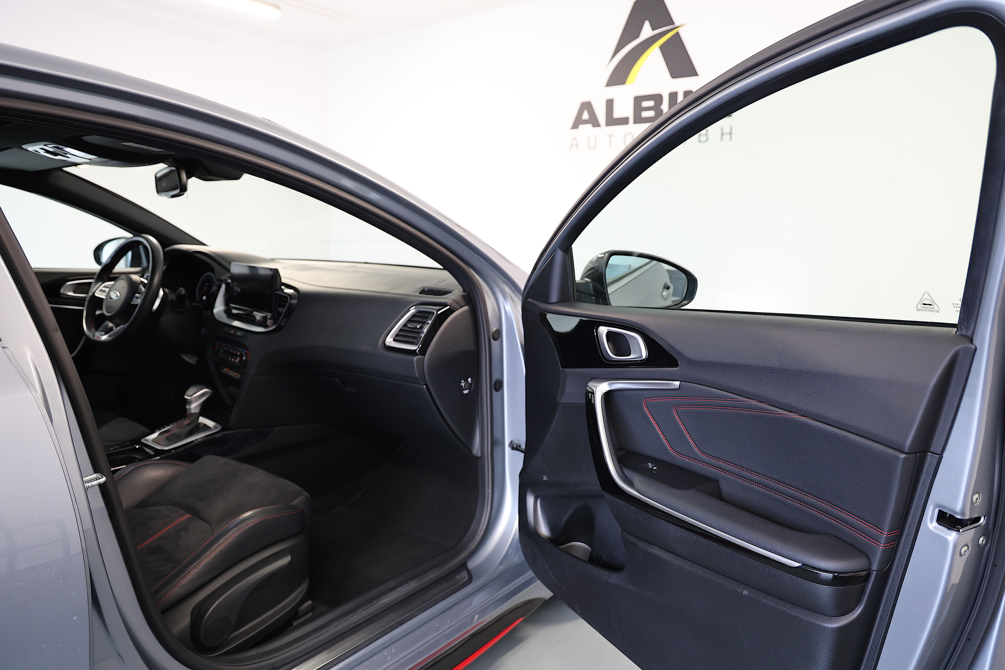 listing desktop thumbnail image 10