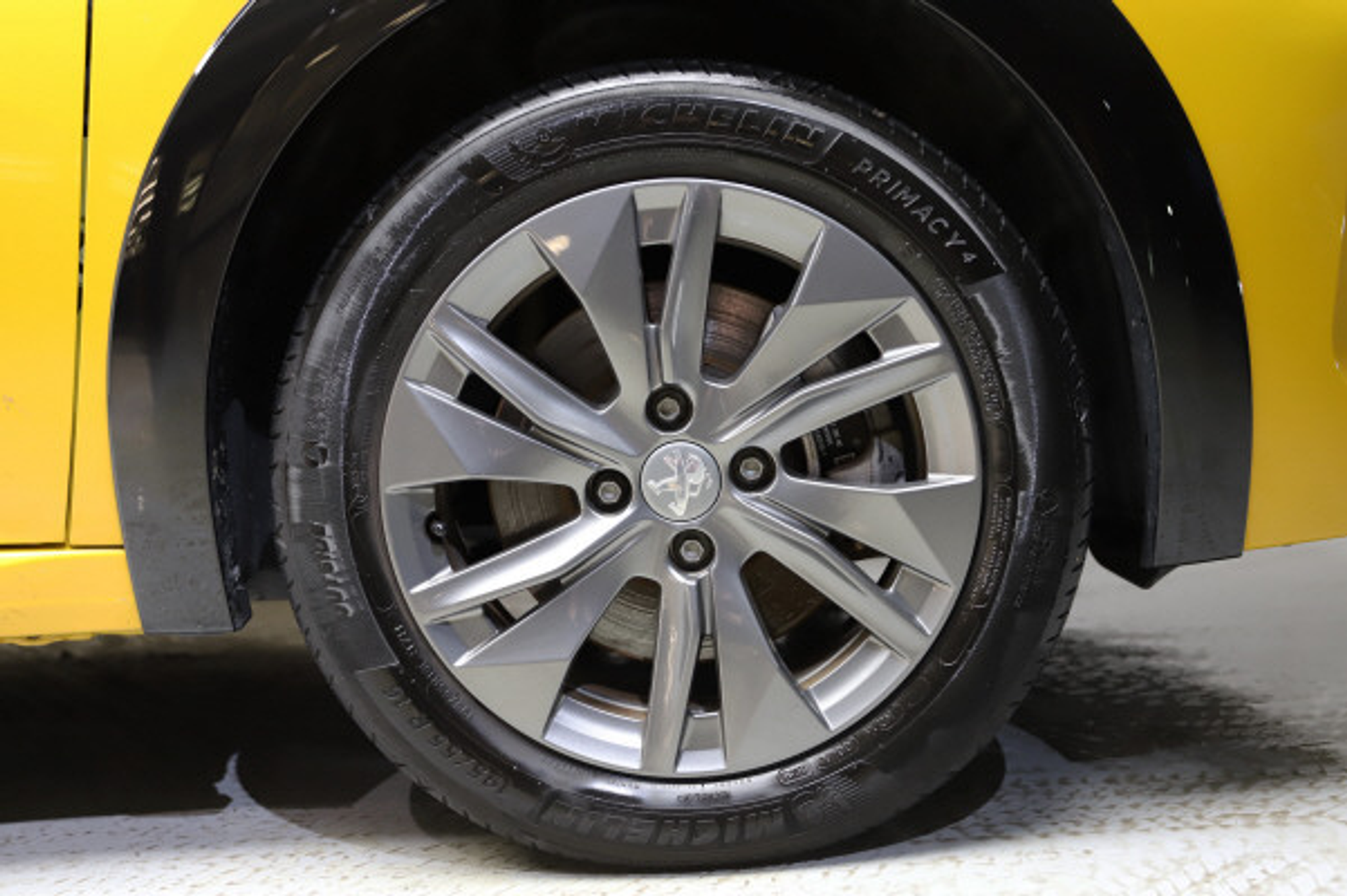 listing desktop thumbnail image 12