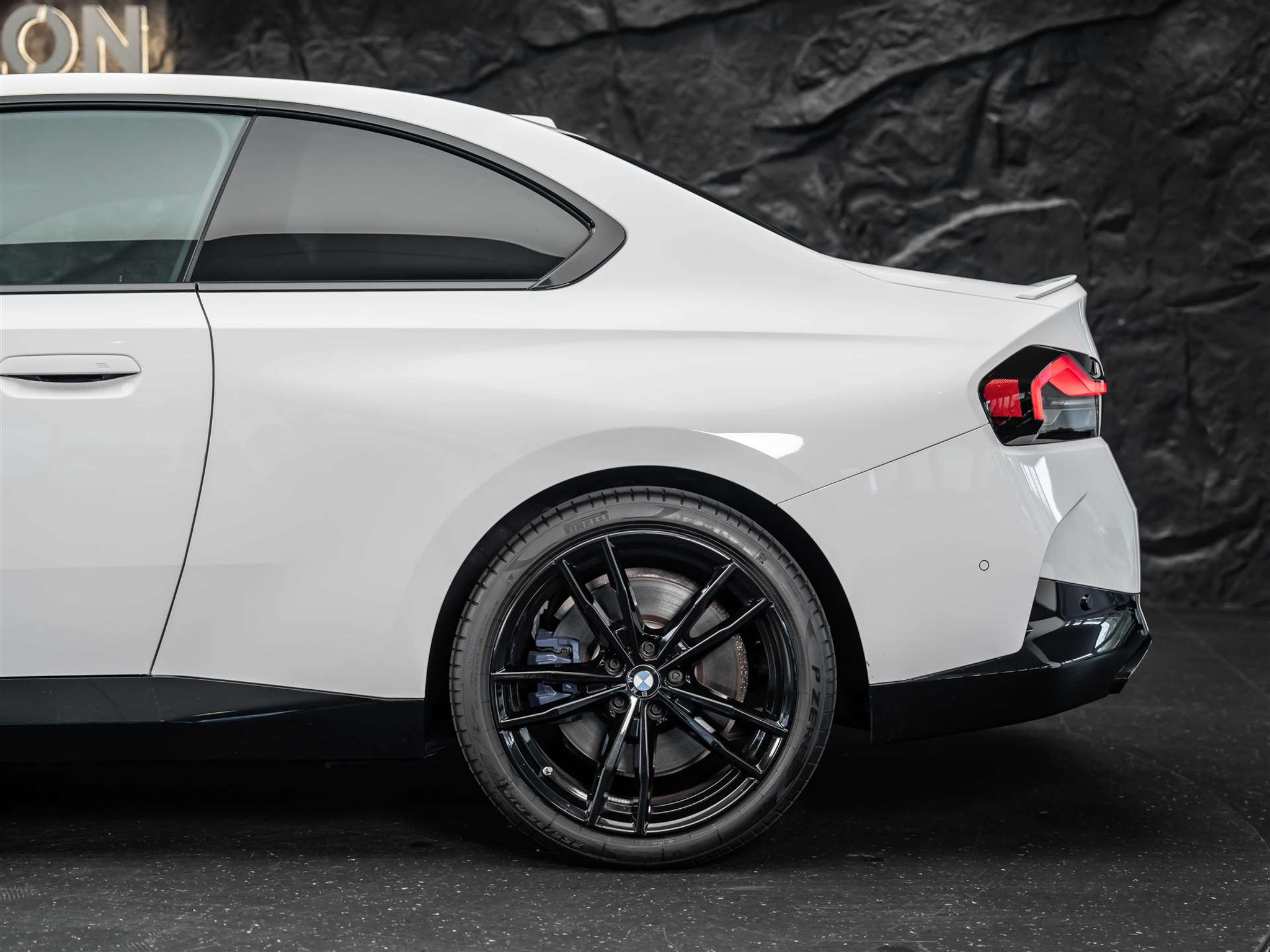 listing desktop thumbnail image 16