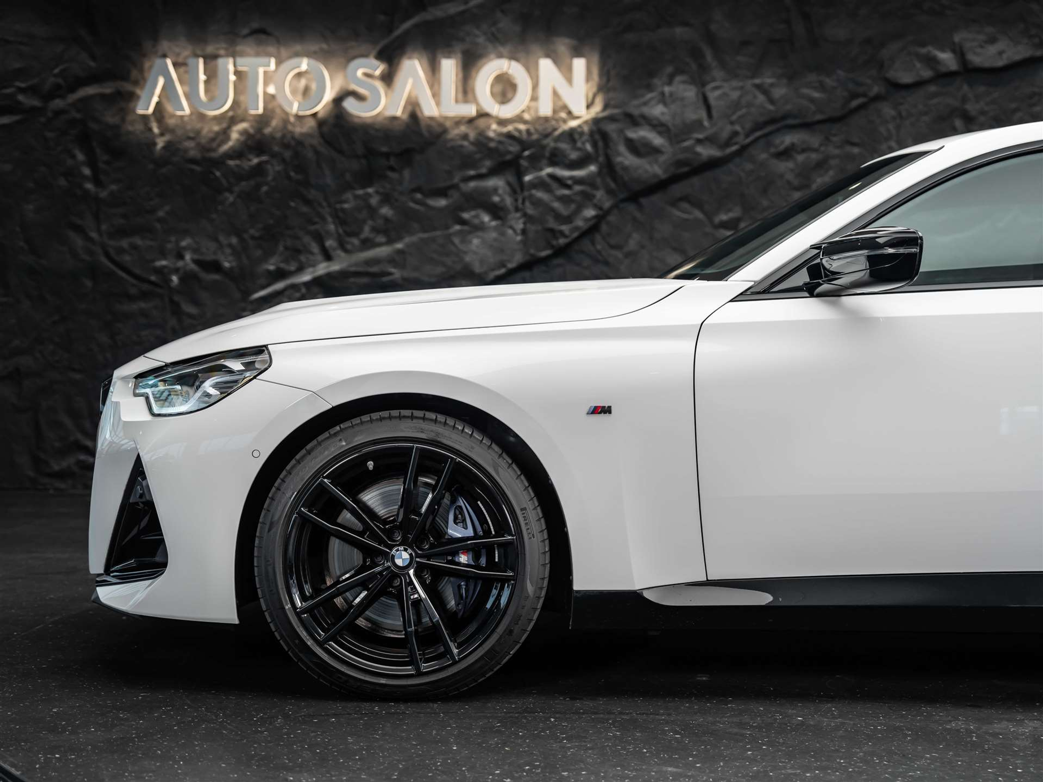 listing desktop thumbnail image 15