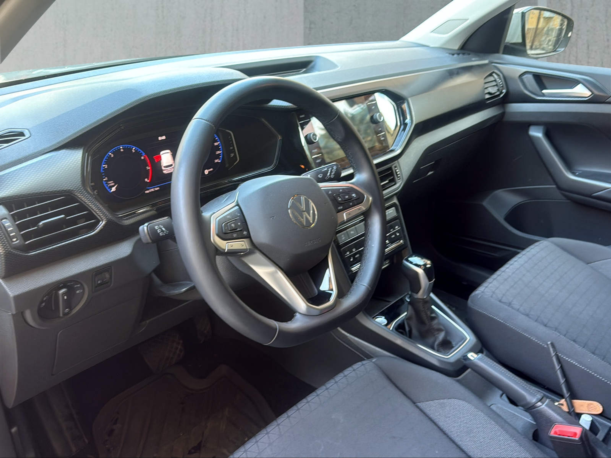 listing desktop thumbnail image 11