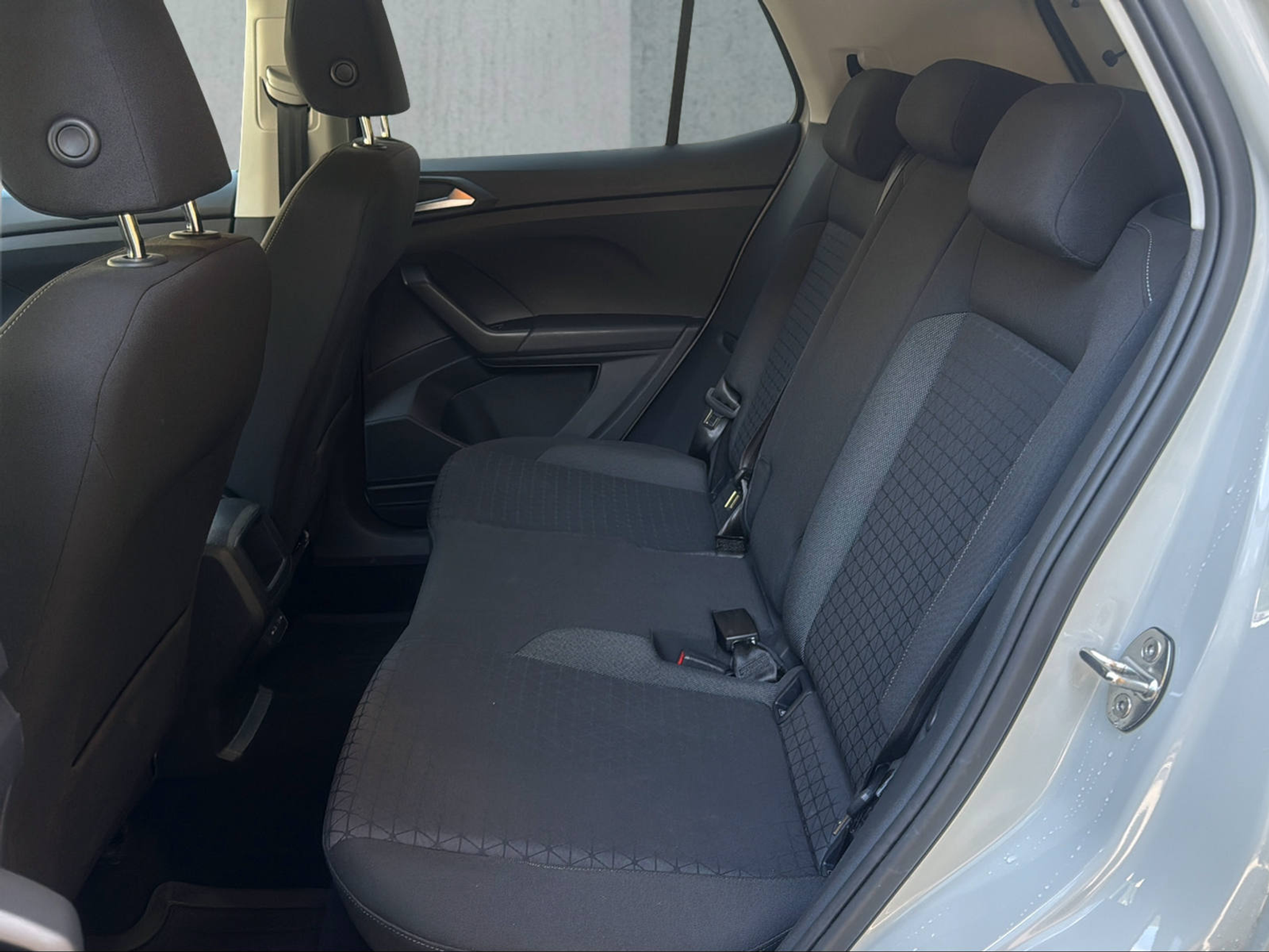 listing desktop thumbnail image 14