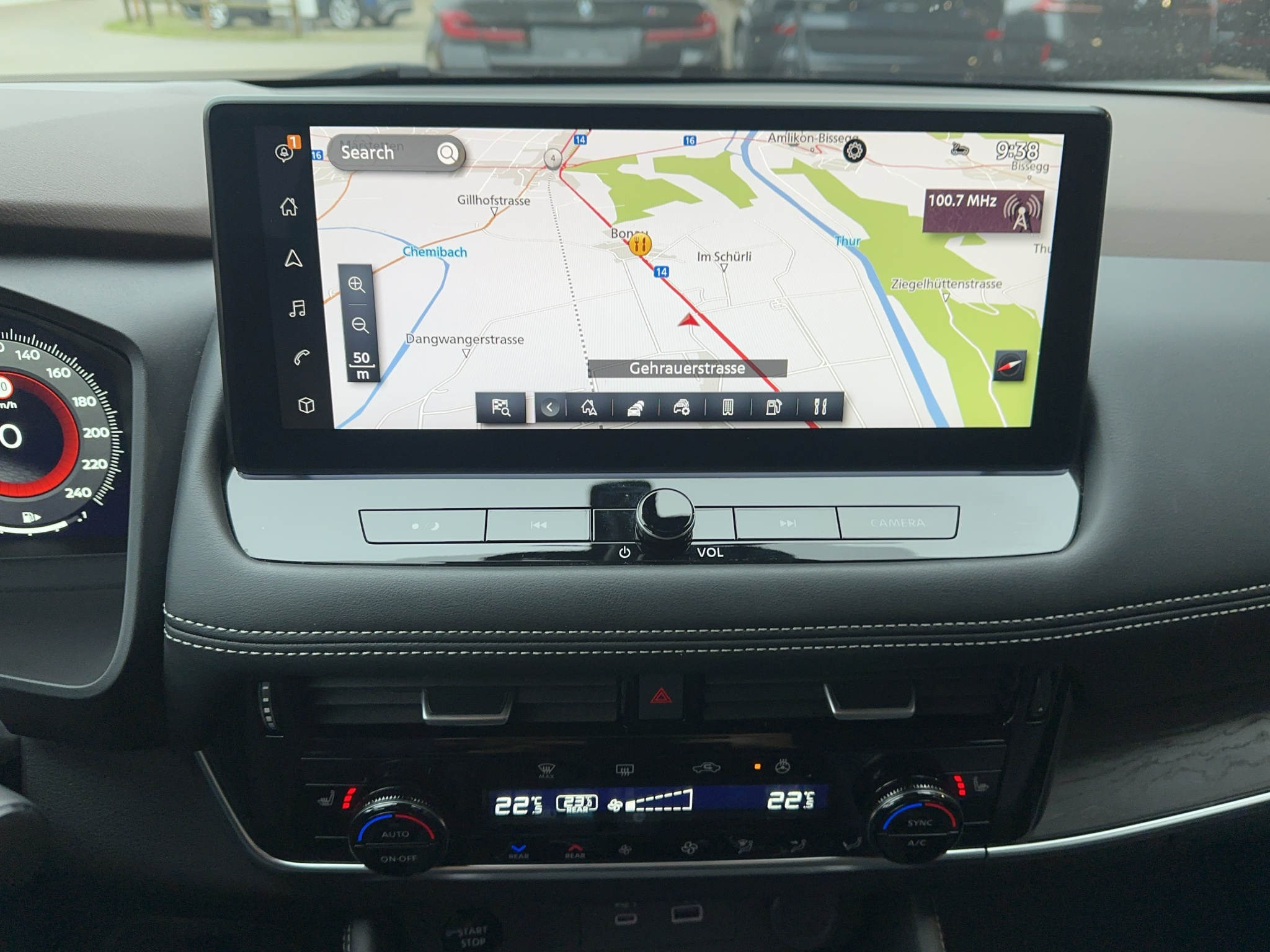 listing desktop thumbnail image 24