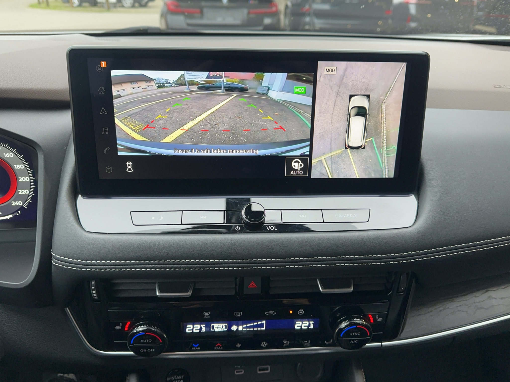 listing desktop thumbnail image 23