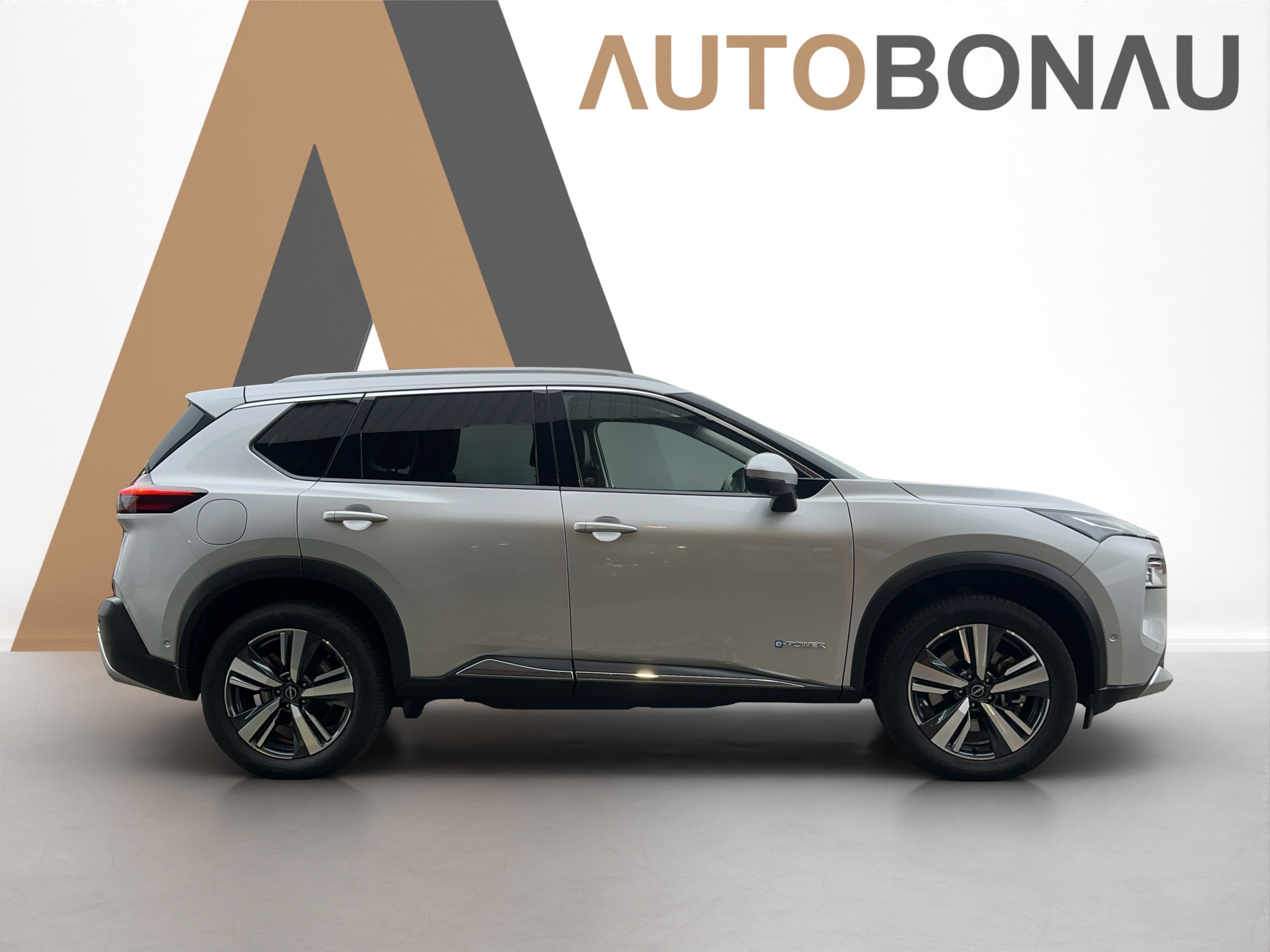 listing desktop thumbnail image 5