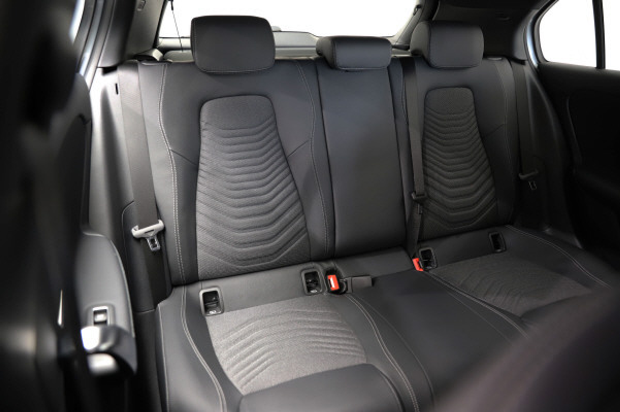 listing desktop thumbnail image 10