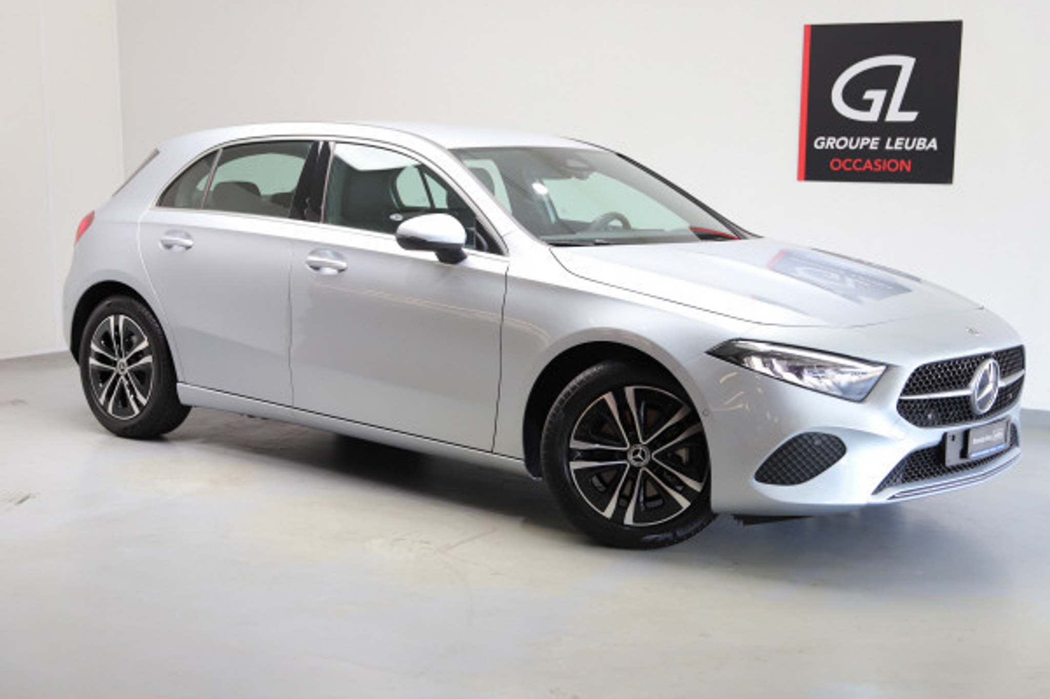 listing desktop thumbnail image 0