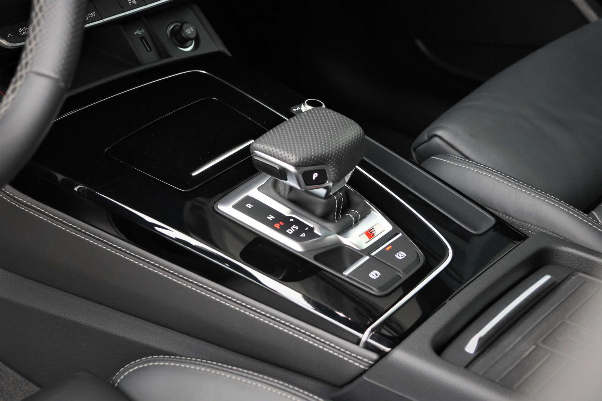 listing desktop thumbnail image 8