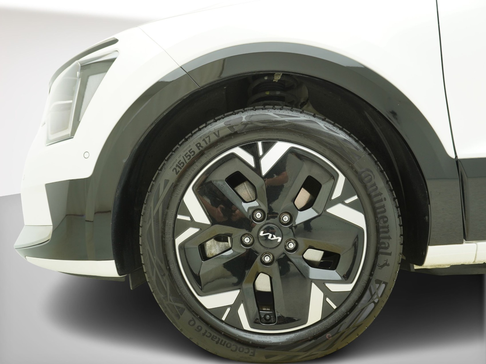 listing desktop thumbnail image 6