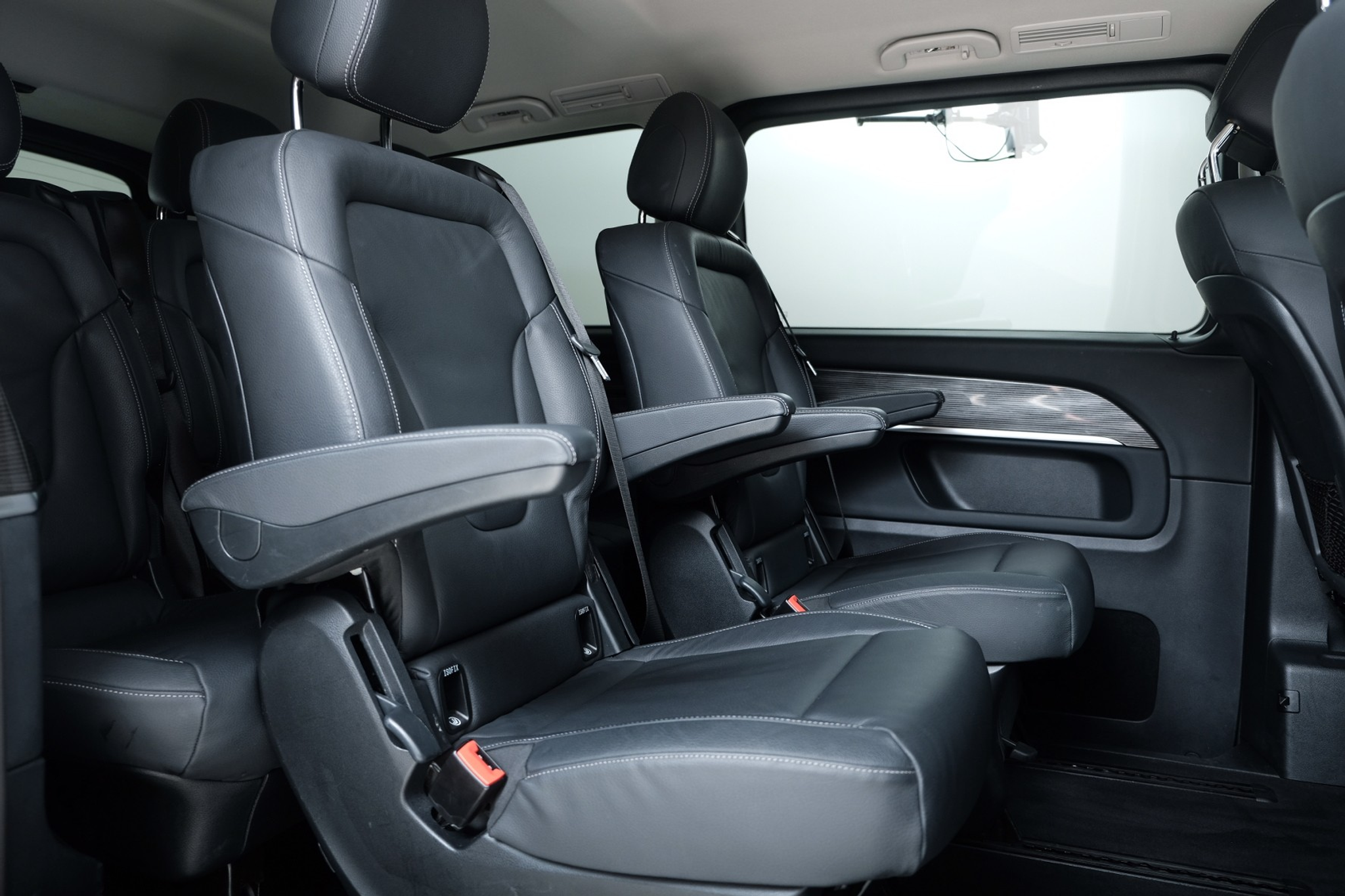 listing desktop thumbnail image 6