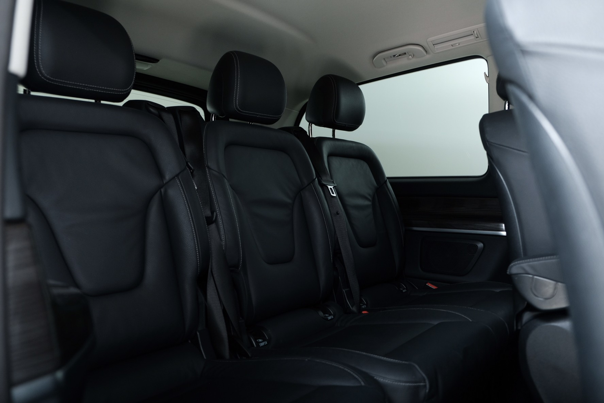 listing desktop thumbnail image 7