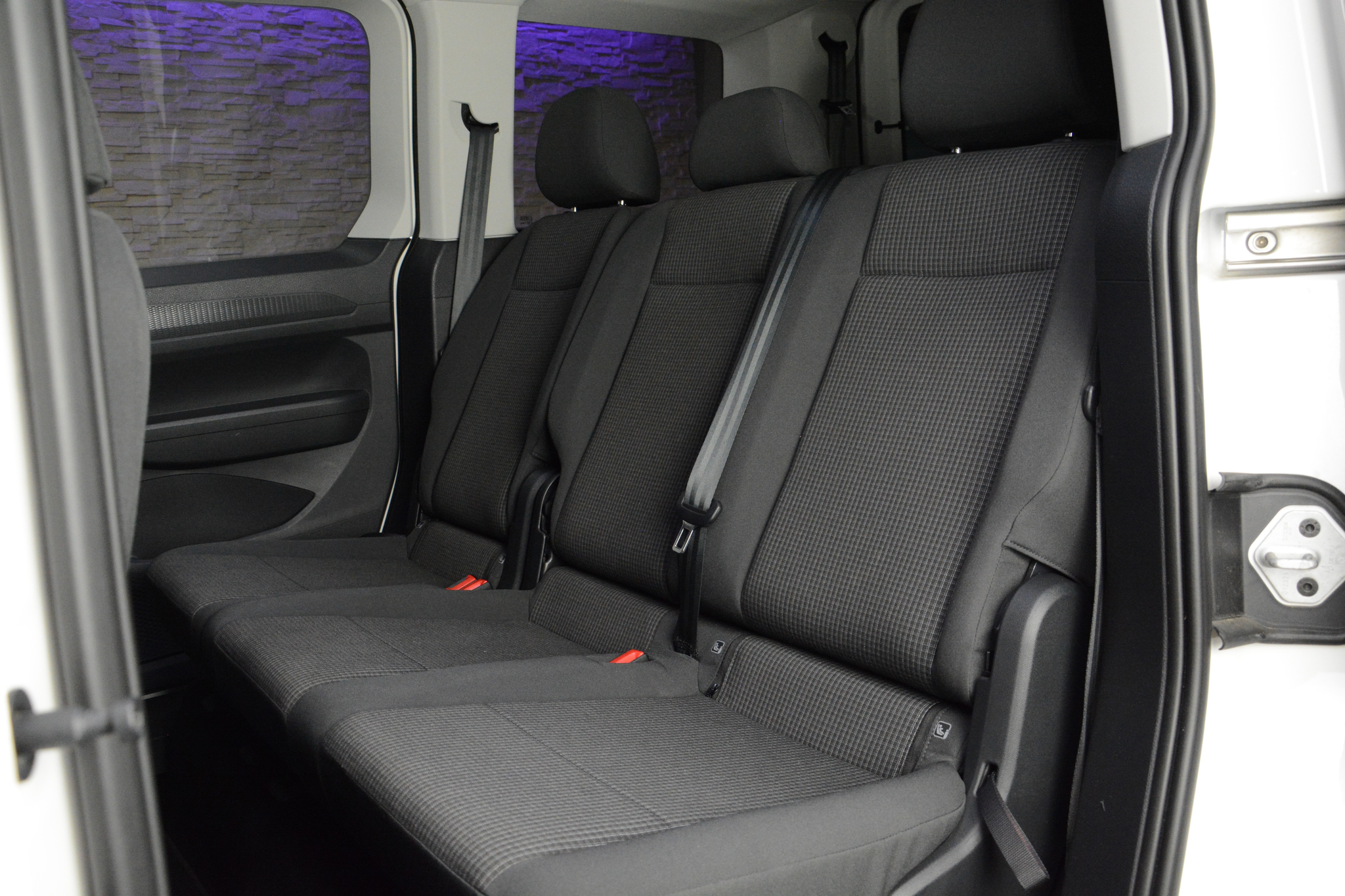 listing desktop thumbnail image 8