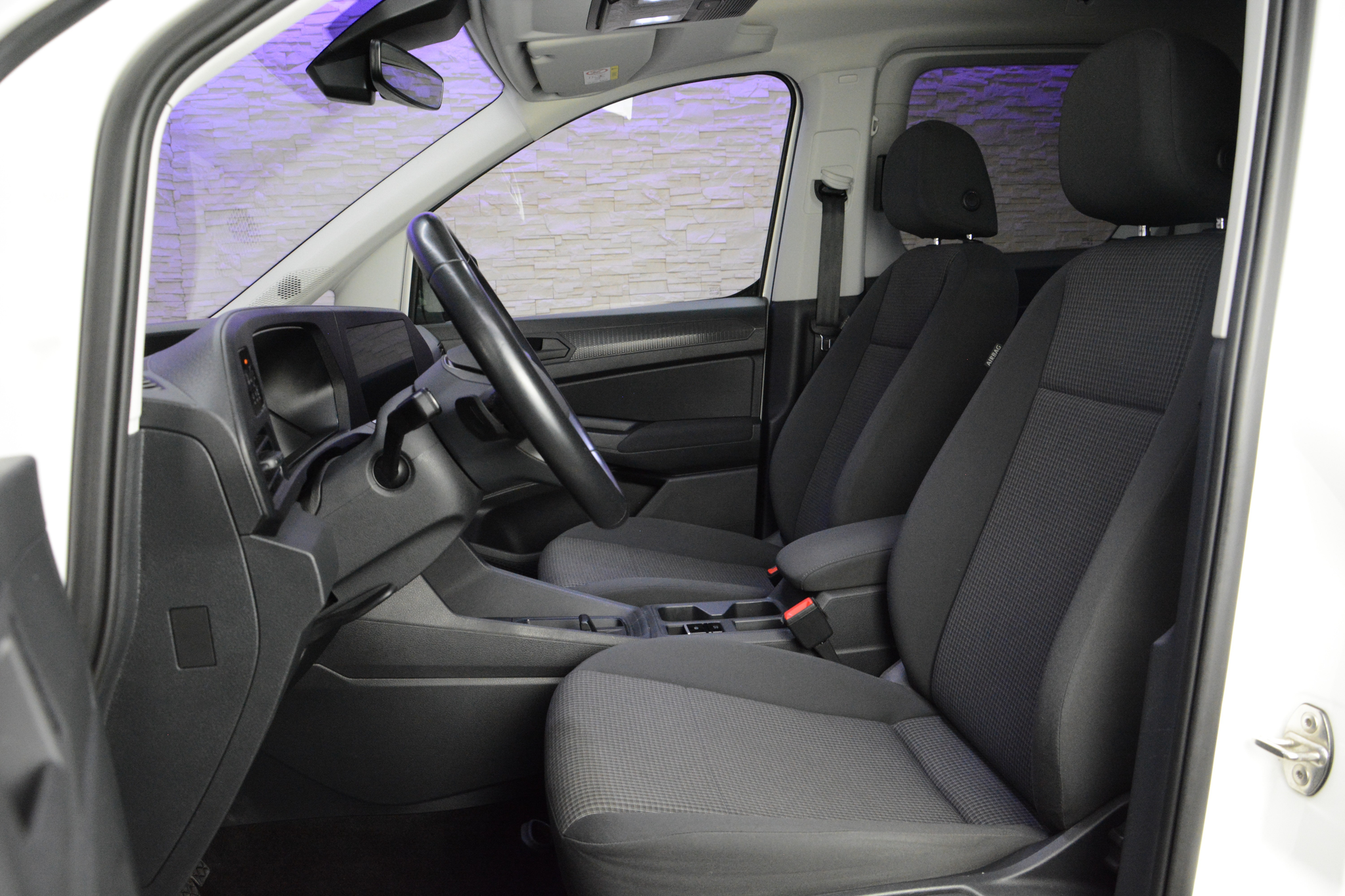 listing desktop thumbnail image 7