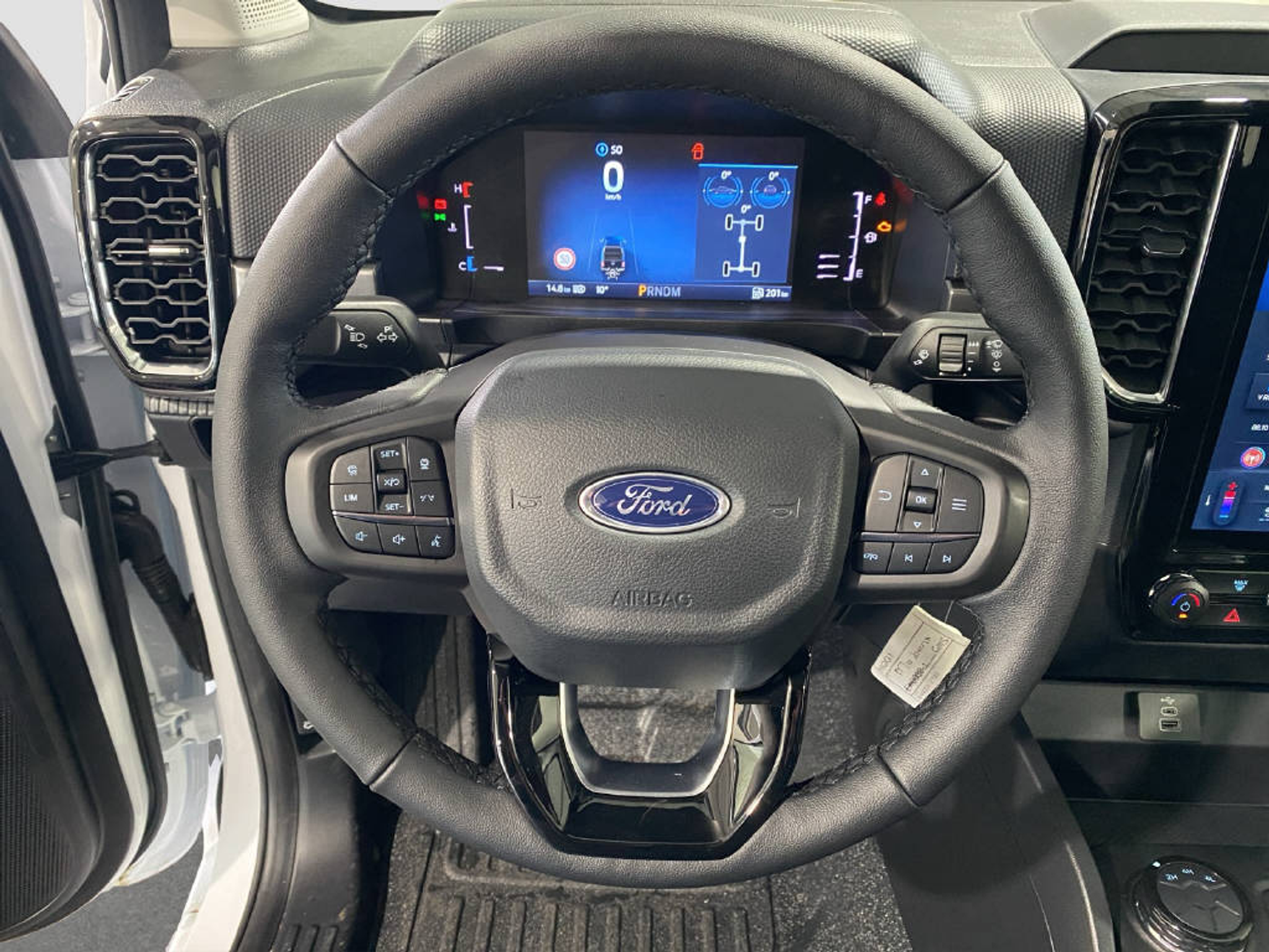 listing desktop thumbnail image 9