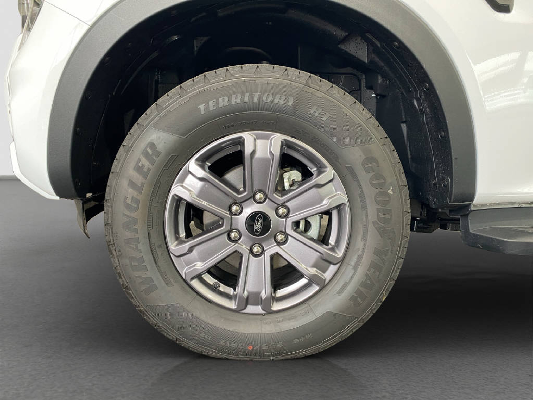 listing desktop thumbnail image 15