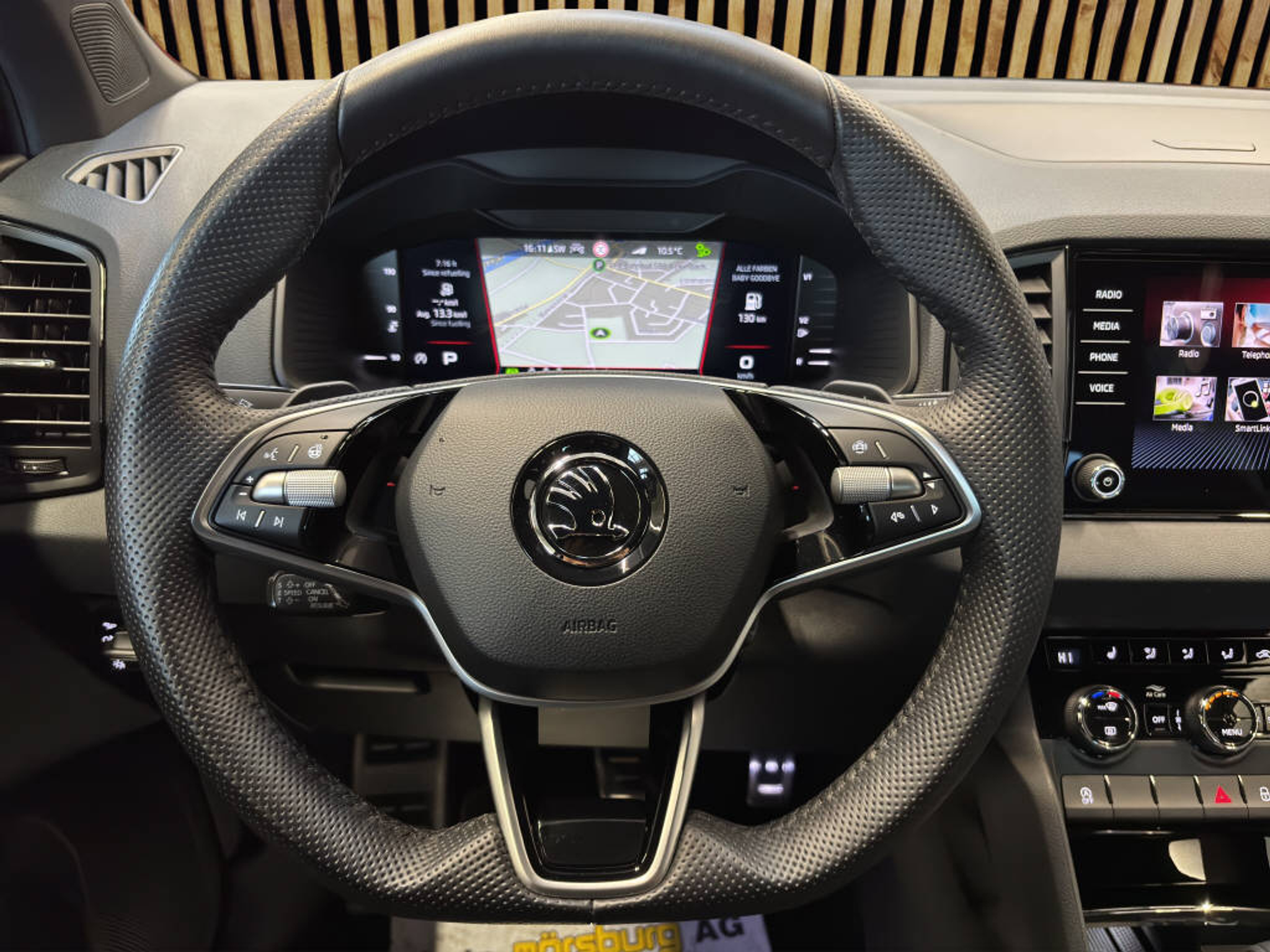 listing desktop thumbnail image 8