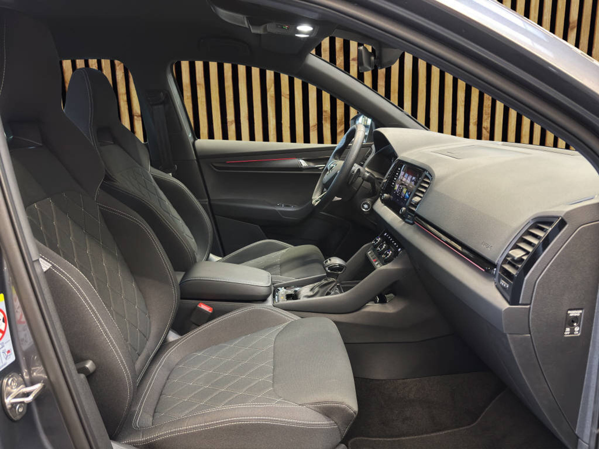 listing desktop thumbnail image 4