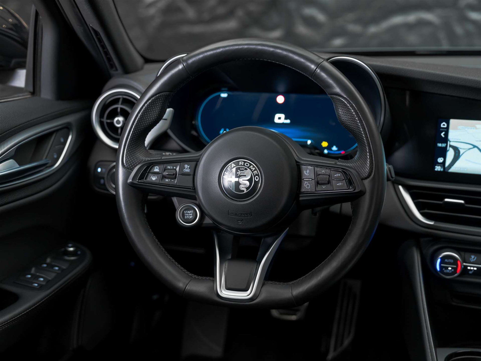 listing desktop thumbnail image 25