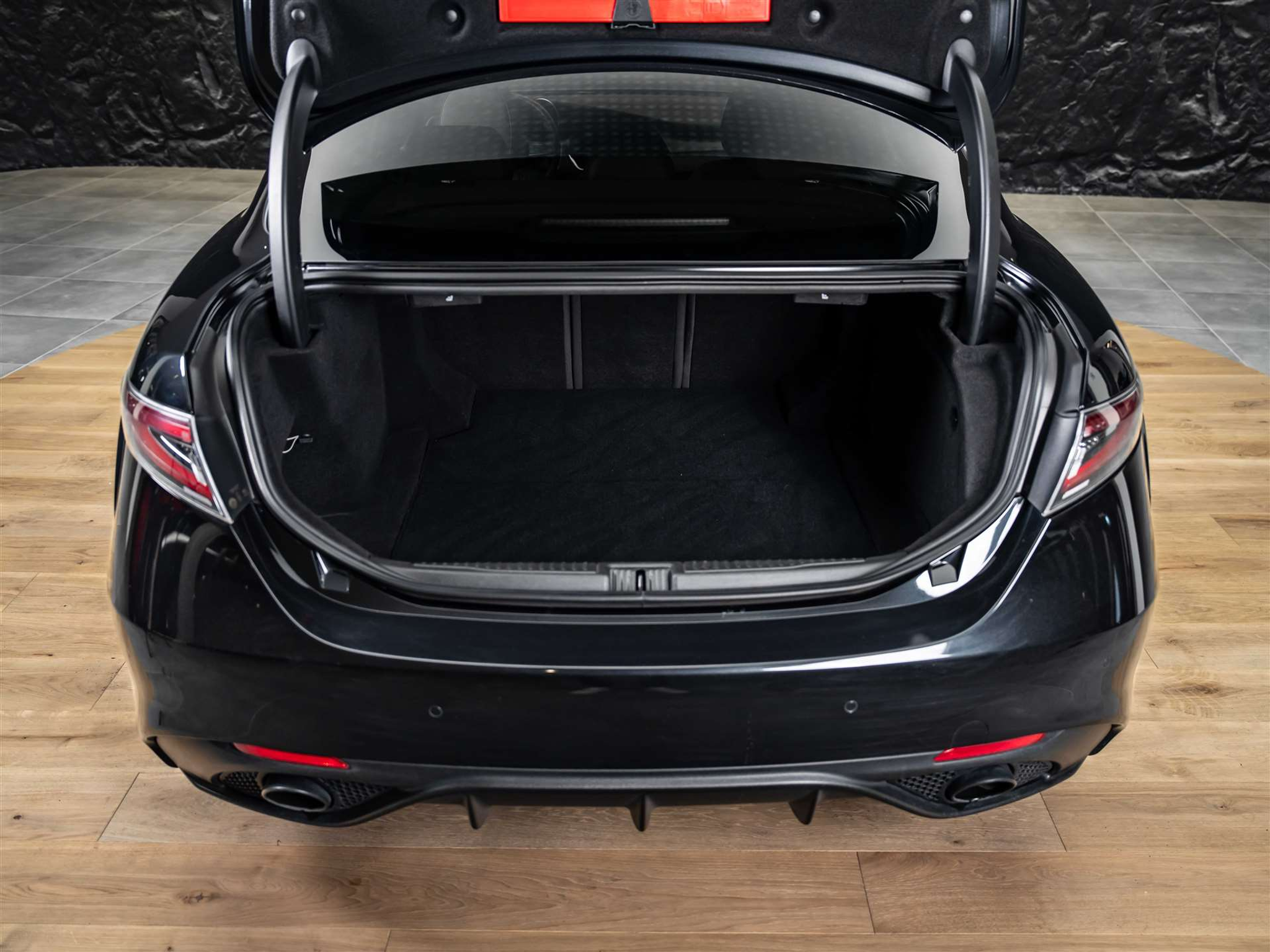 listing desktop thumbnail image 41