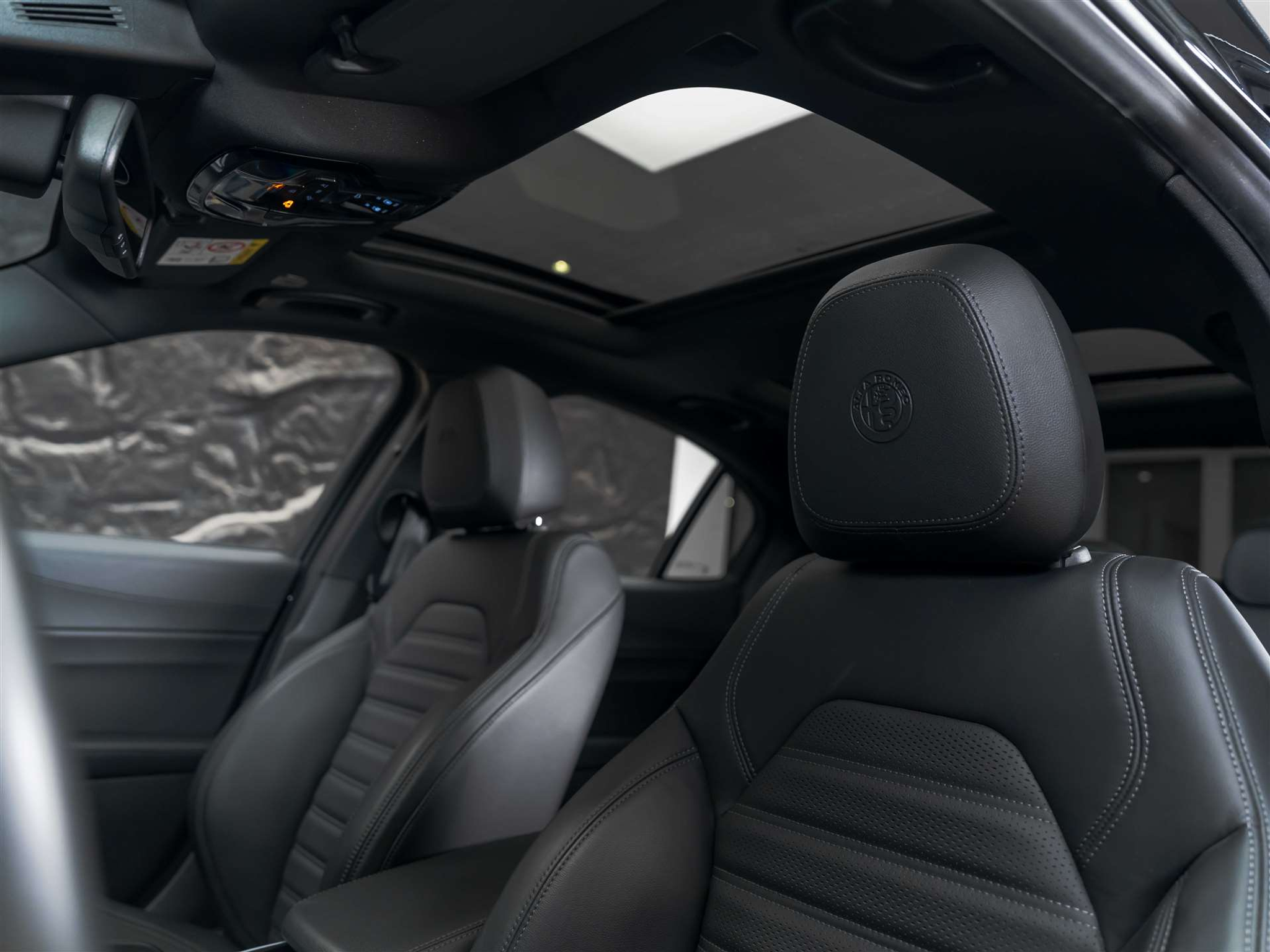 listing desktop thumbnail image 11