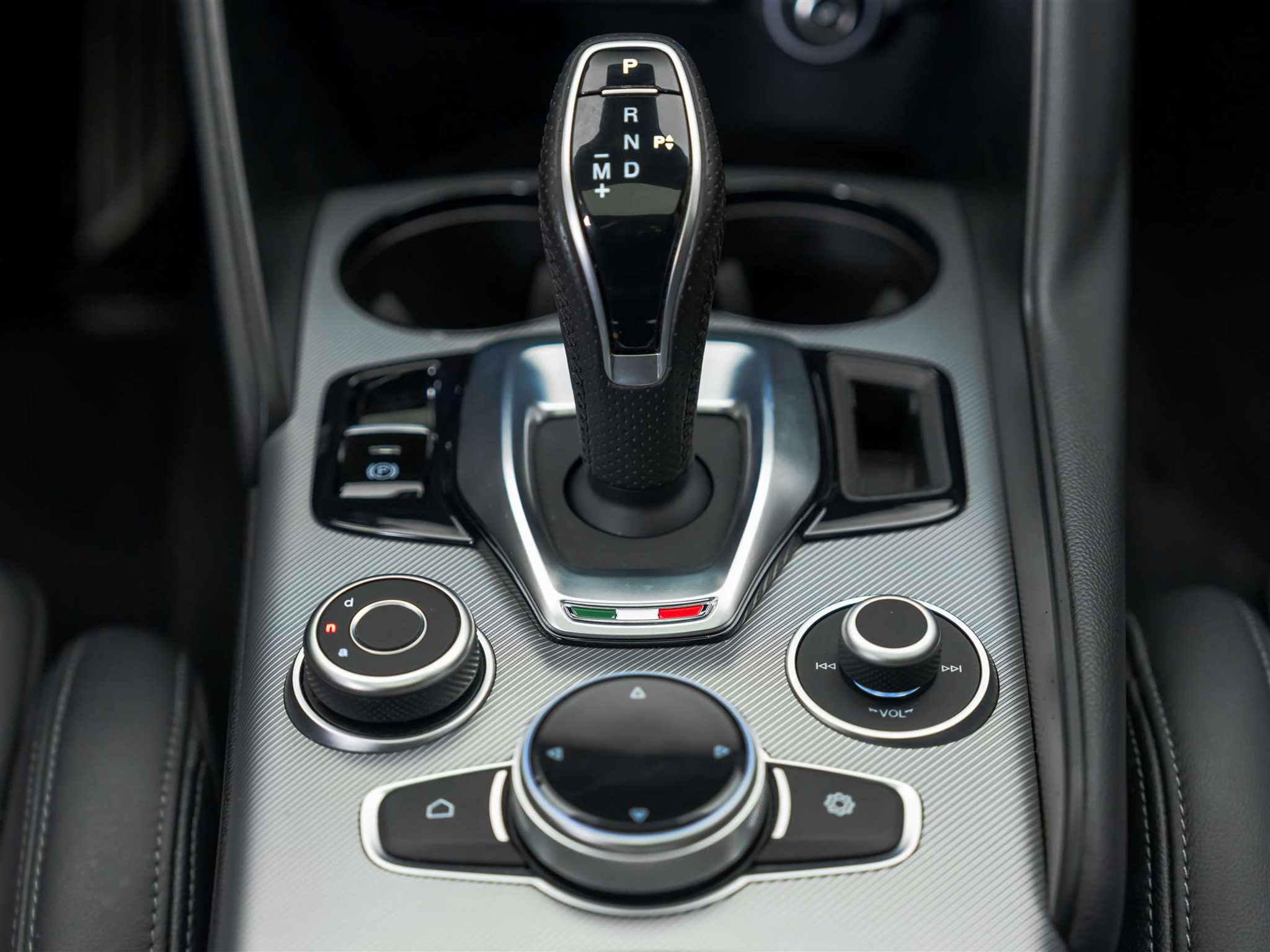 listing desktop thumbnail image 32