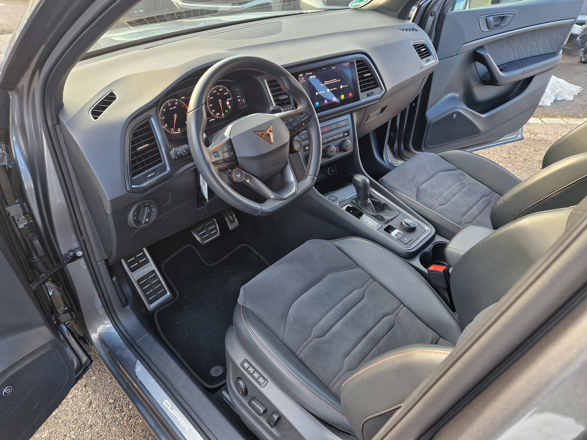 listing desktop thumbnail image 7