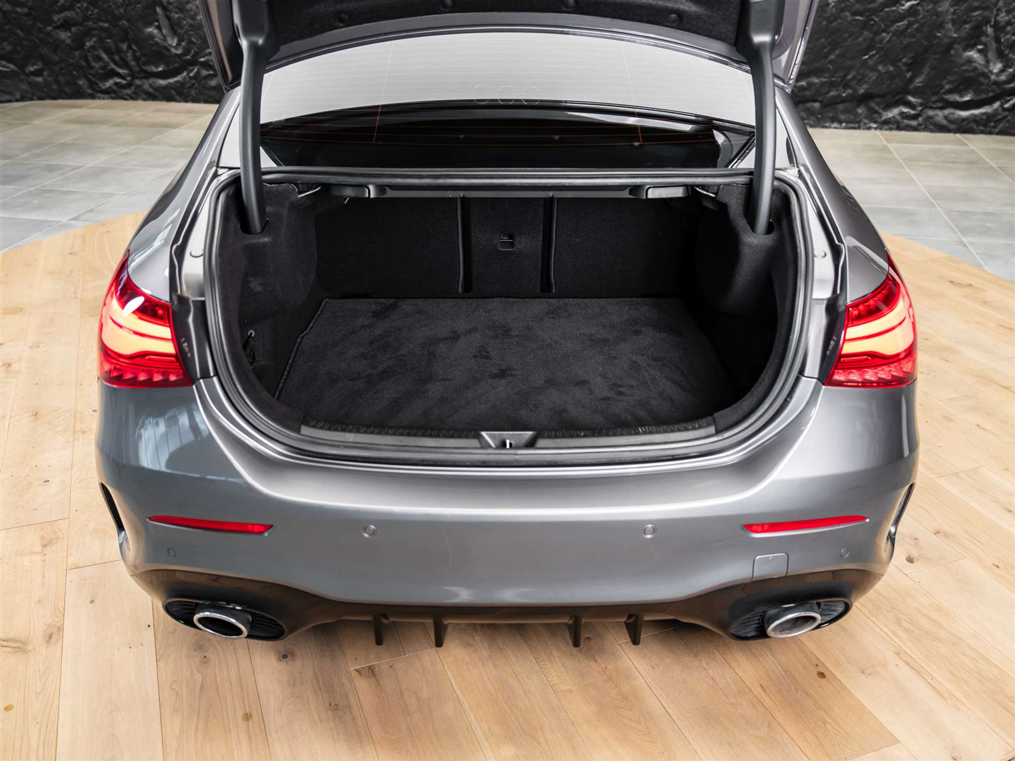 listing desktop thumbnail image 49