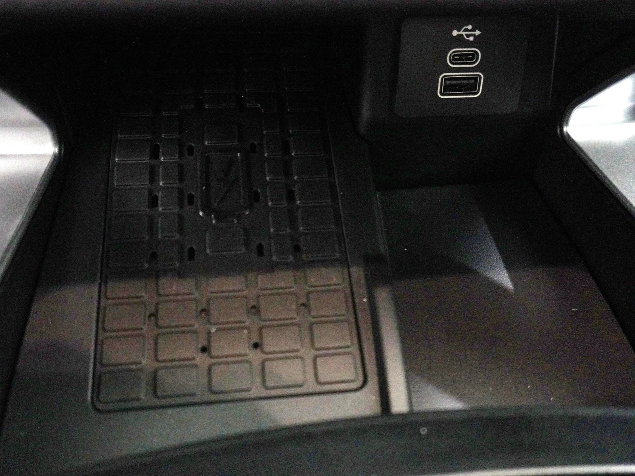 listing desktop thumbnail image 25