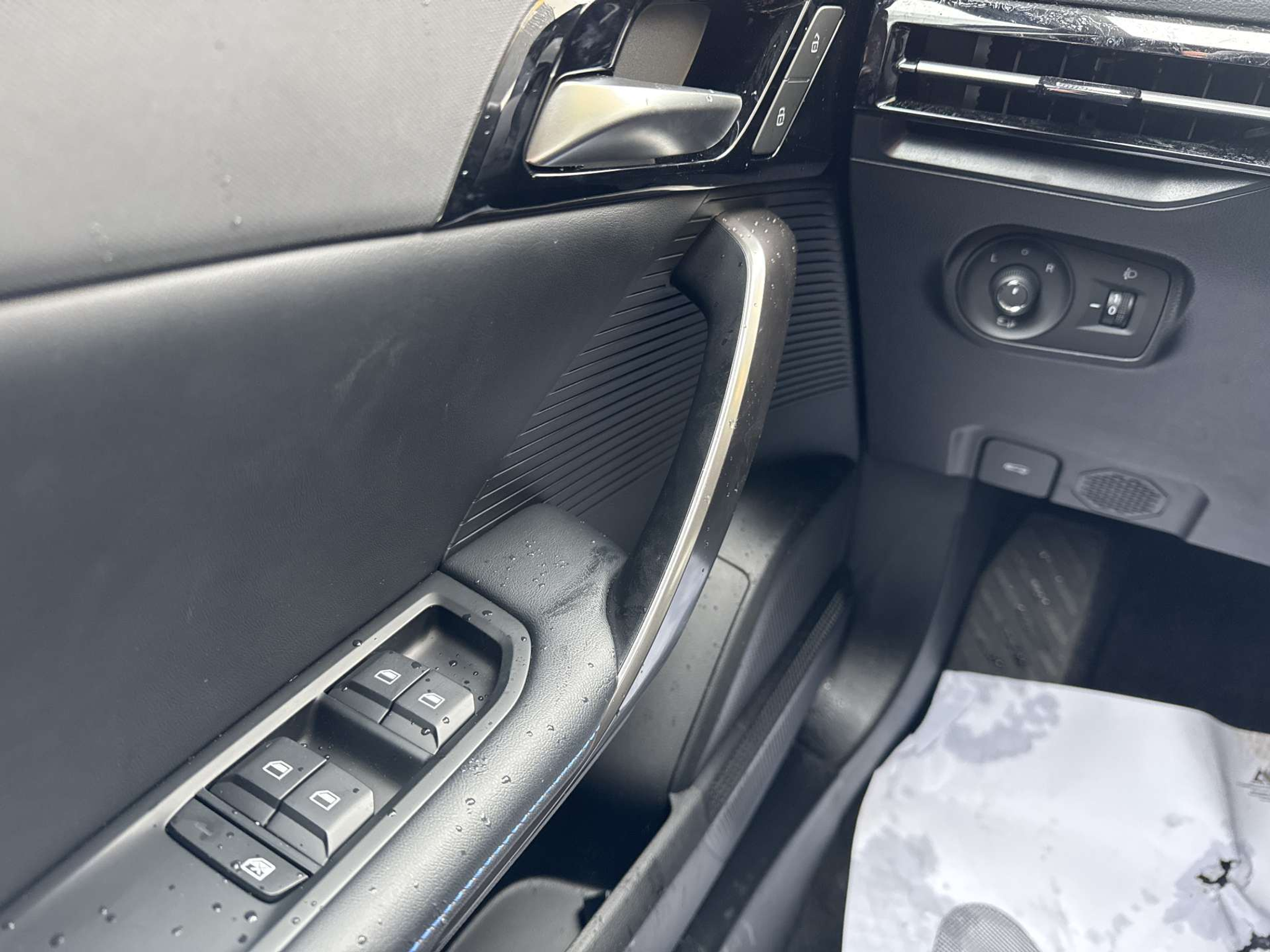 listing desktop thumbnail image 15