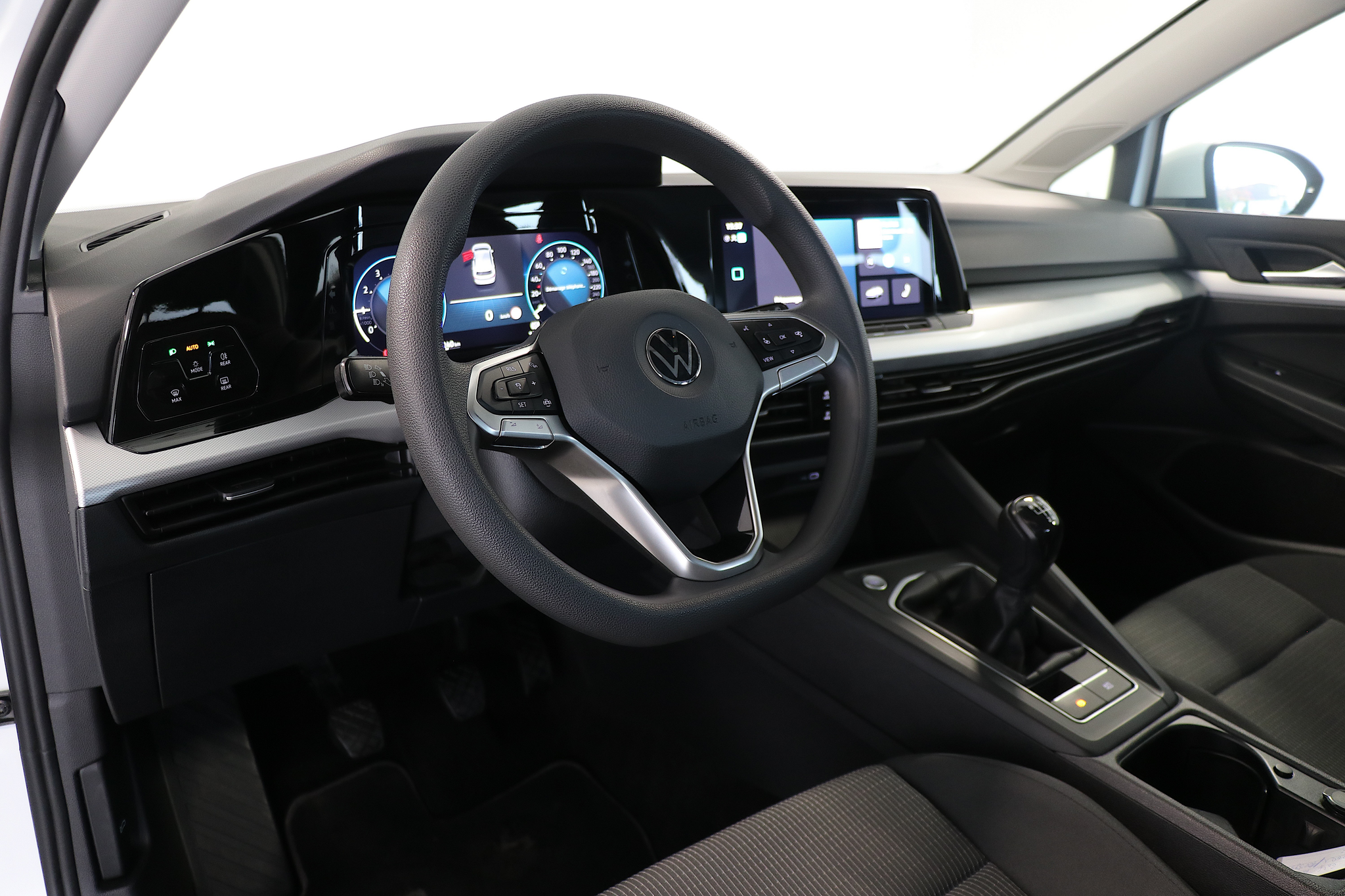 listing desktop thumbnail image 7