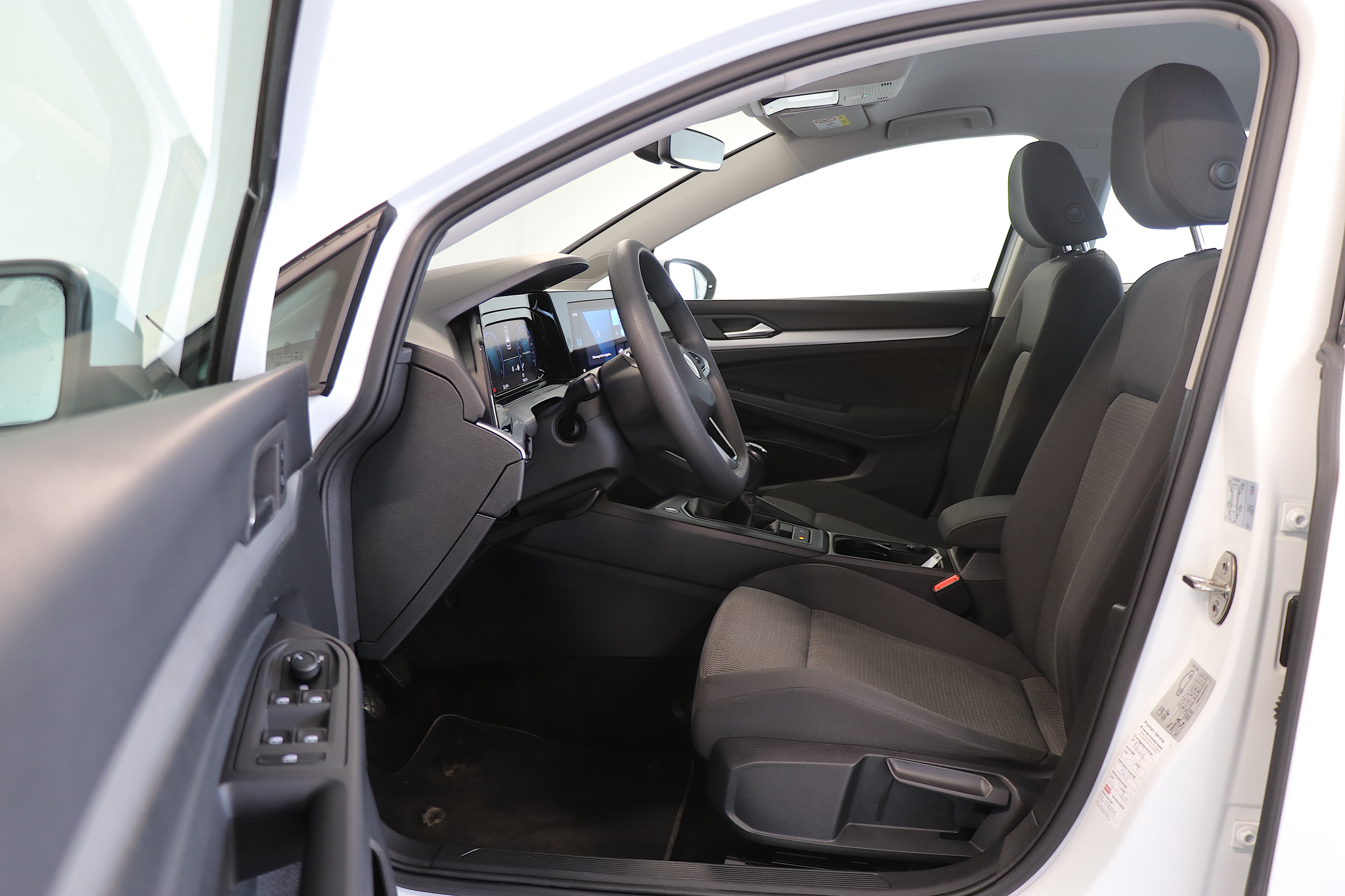 listing desktop thumbnail image 5