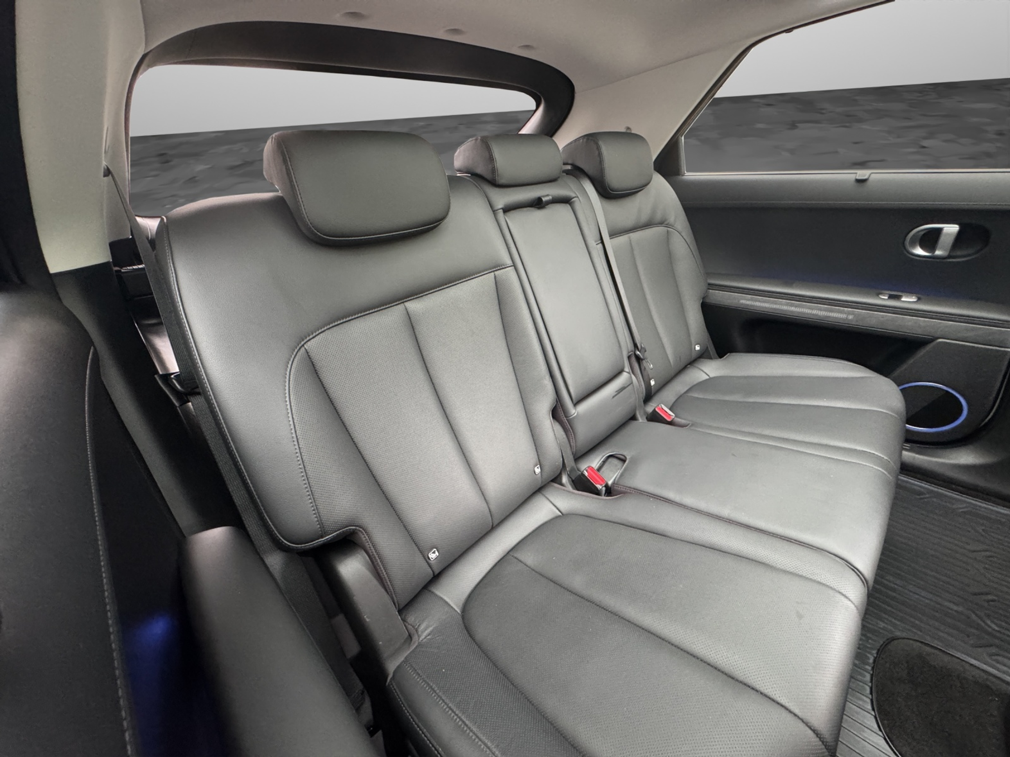 listing desktop thumbnail image 13