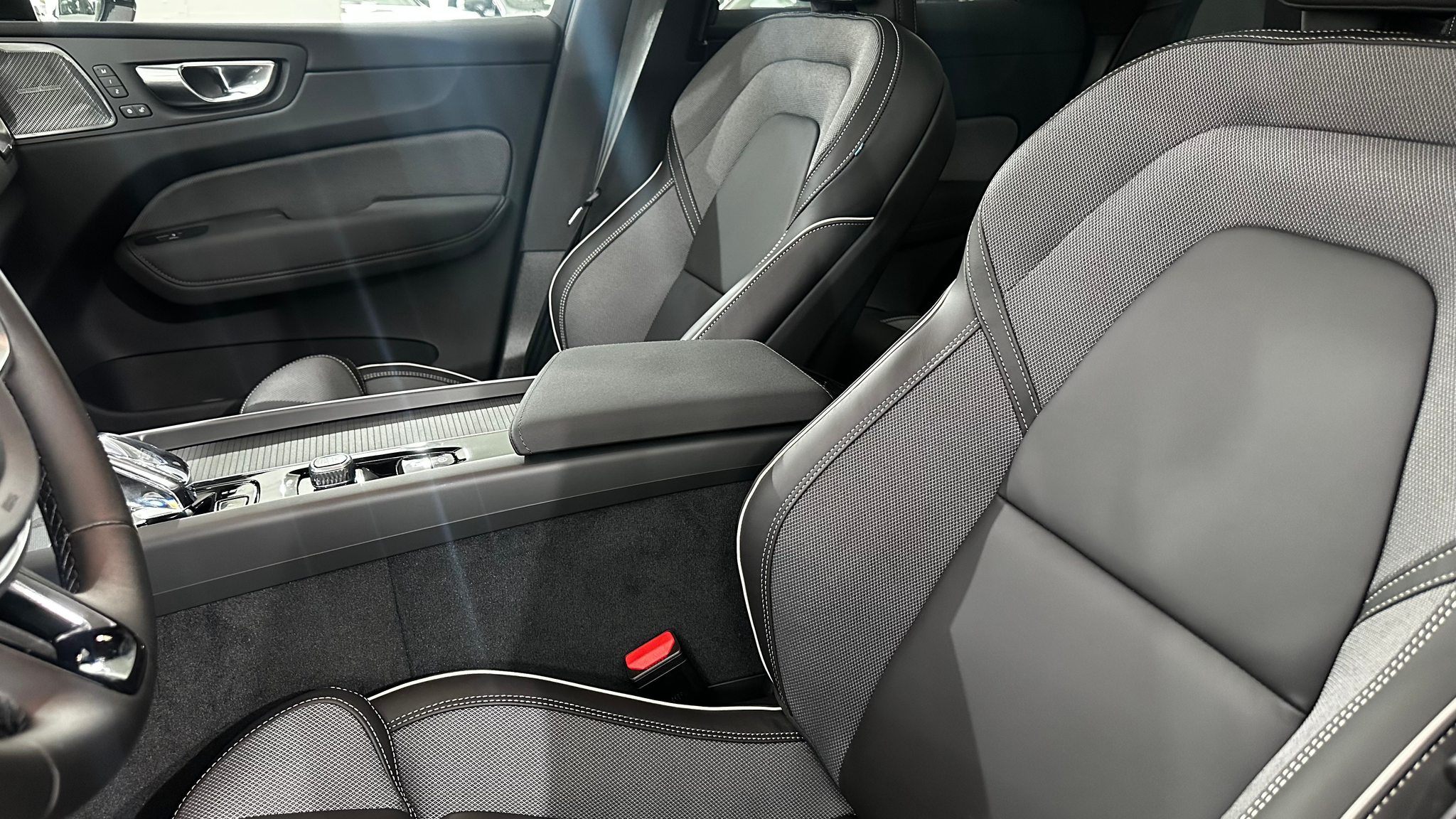 listing desktop thumbnail image 12