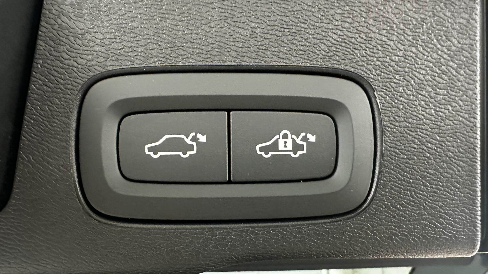 listing desktop thumbnail image 15