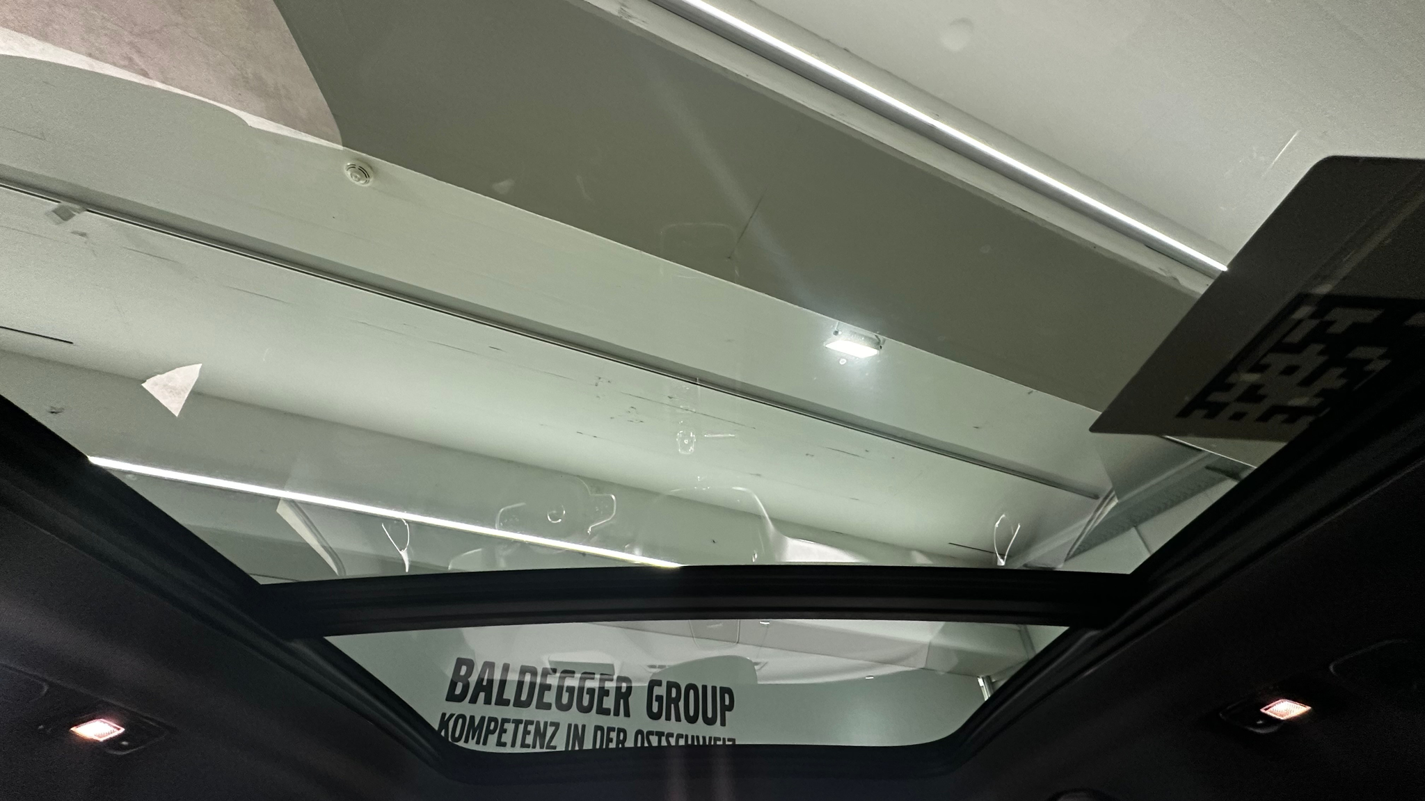 listing desktop thumbnail image 9