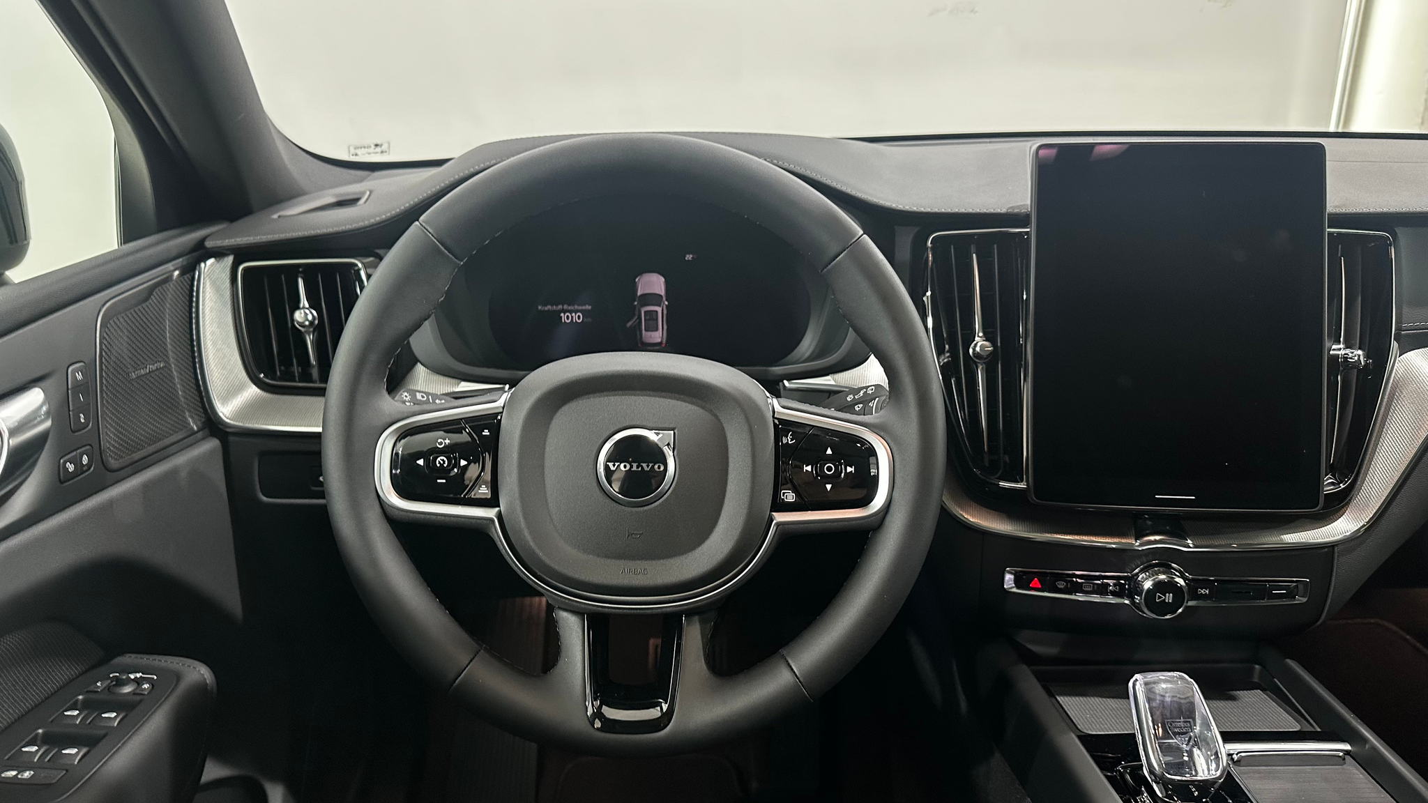 listing desktop thumbnail image 13