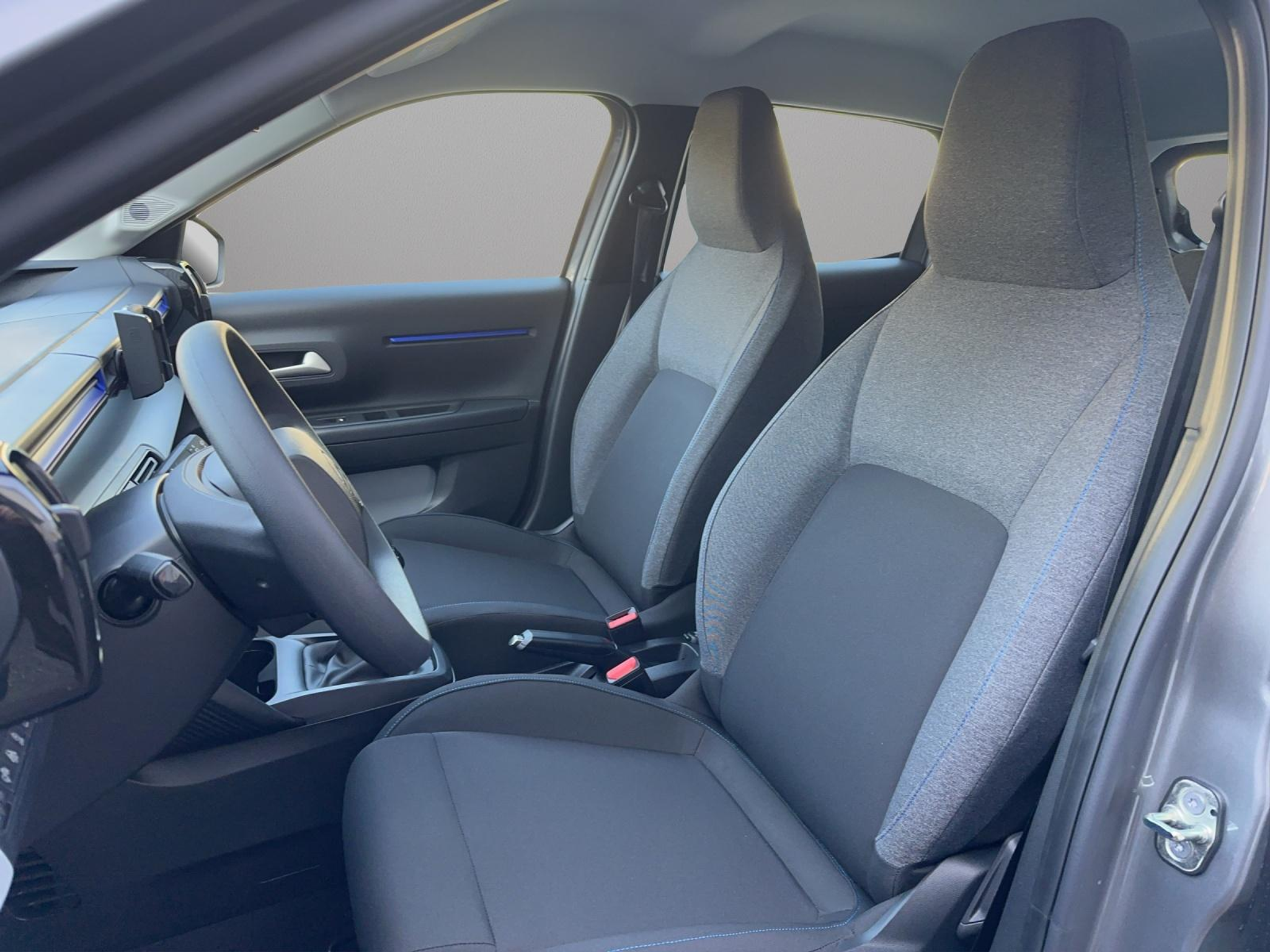 listing desktop thumbnail image 7