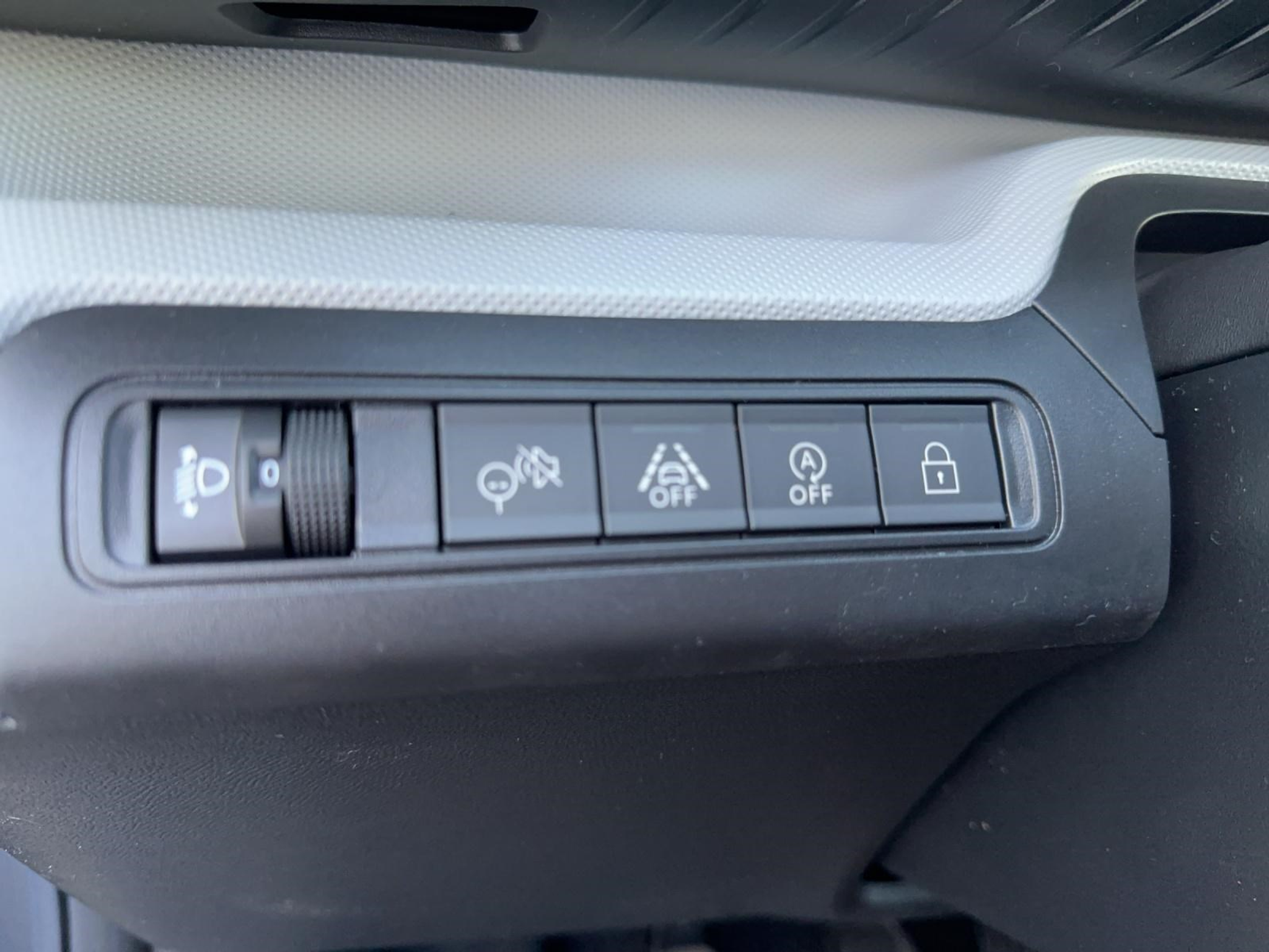 listing desktop thumbnail image 16