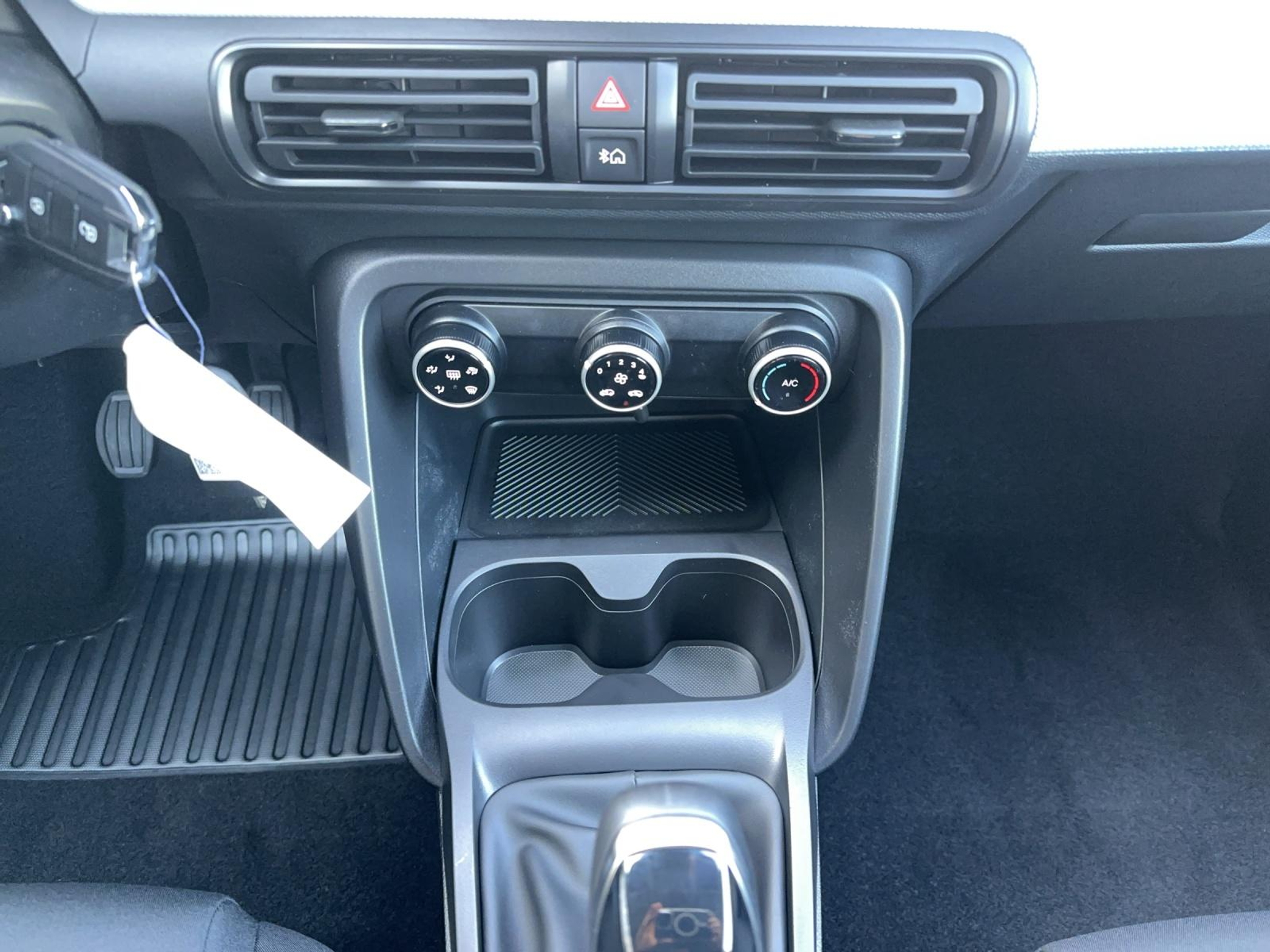 listing desktop thumbnail image 14