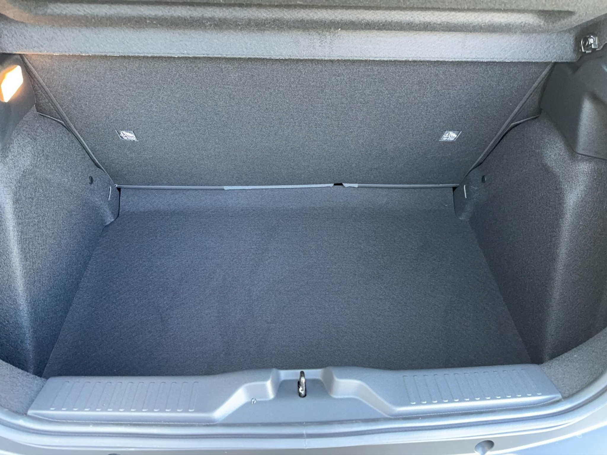 listing desktop thumbnail image 20